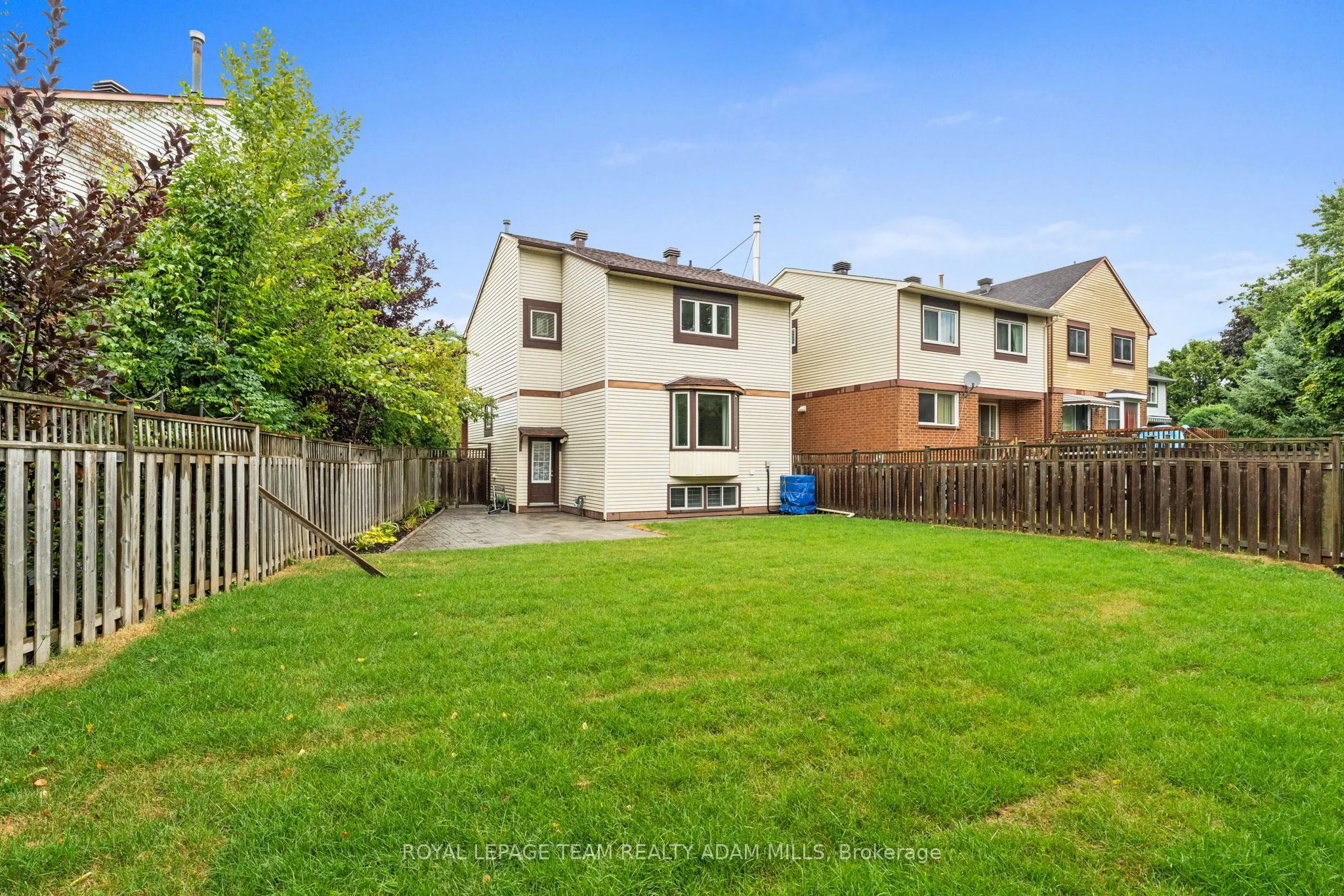 22 Fireside Crescent