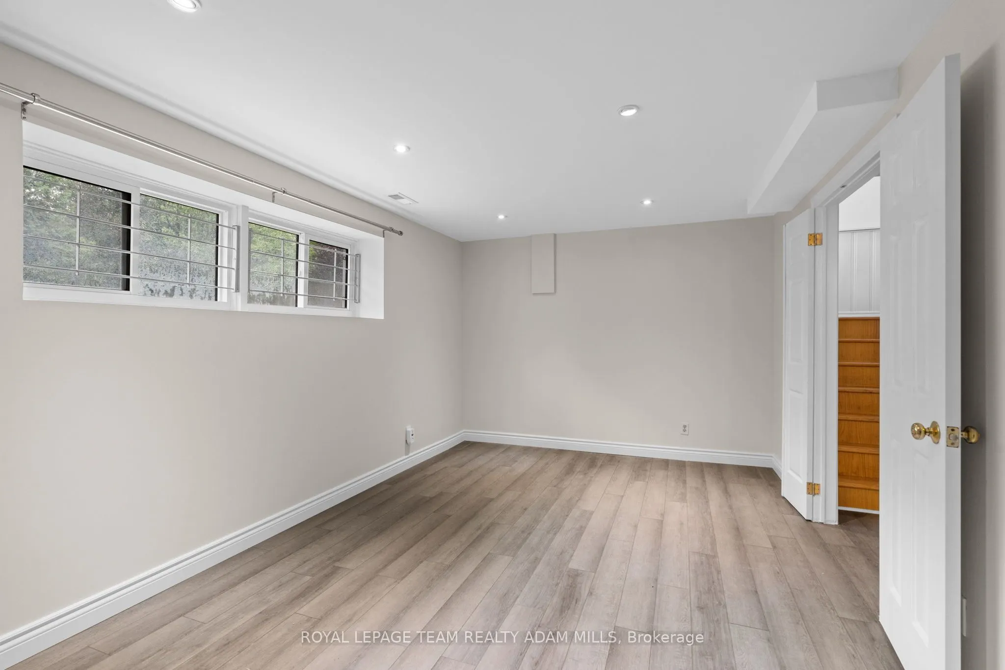22 Fireside Crescent