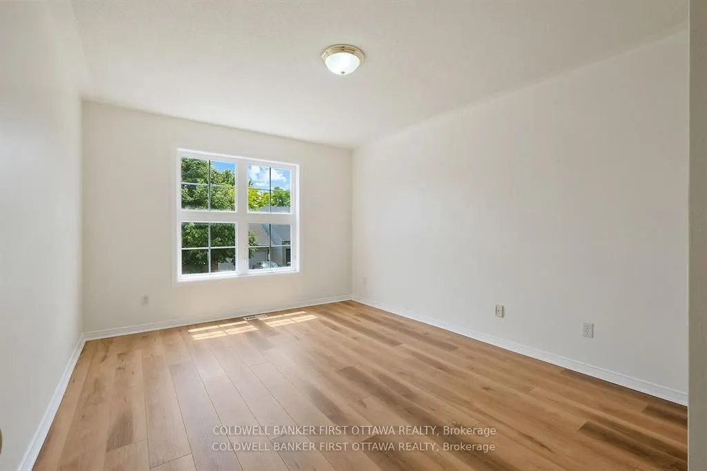 107 COLUMBIA Avenue