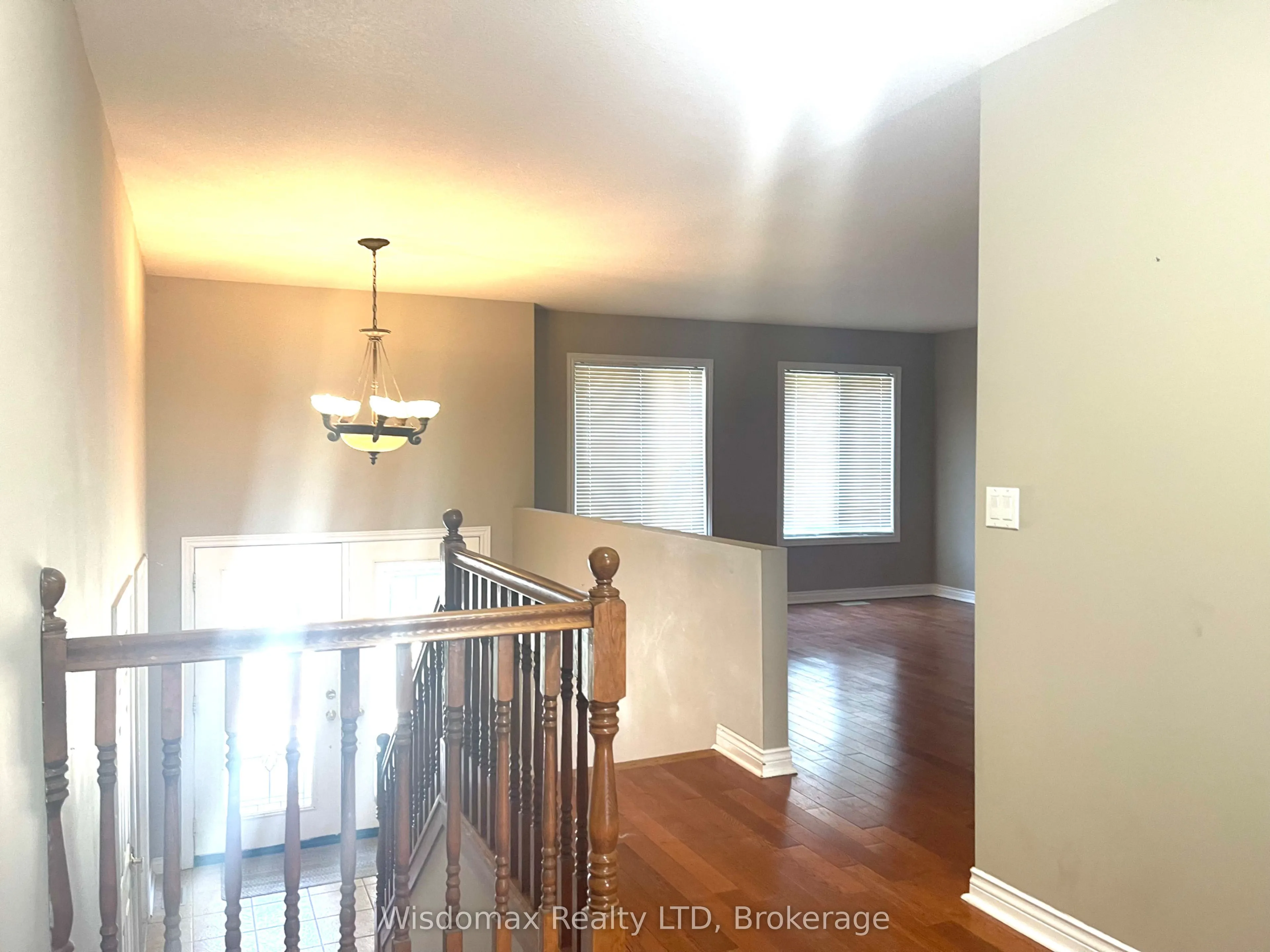 19 CHAPEL HILL Crescent