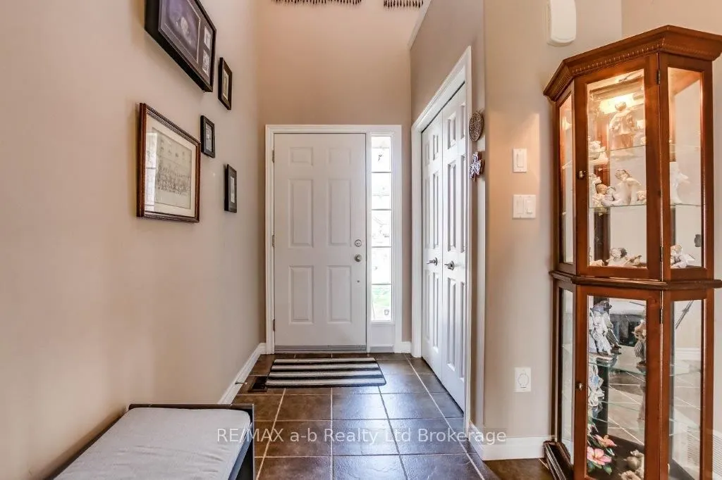 717 Garden Court Crescent