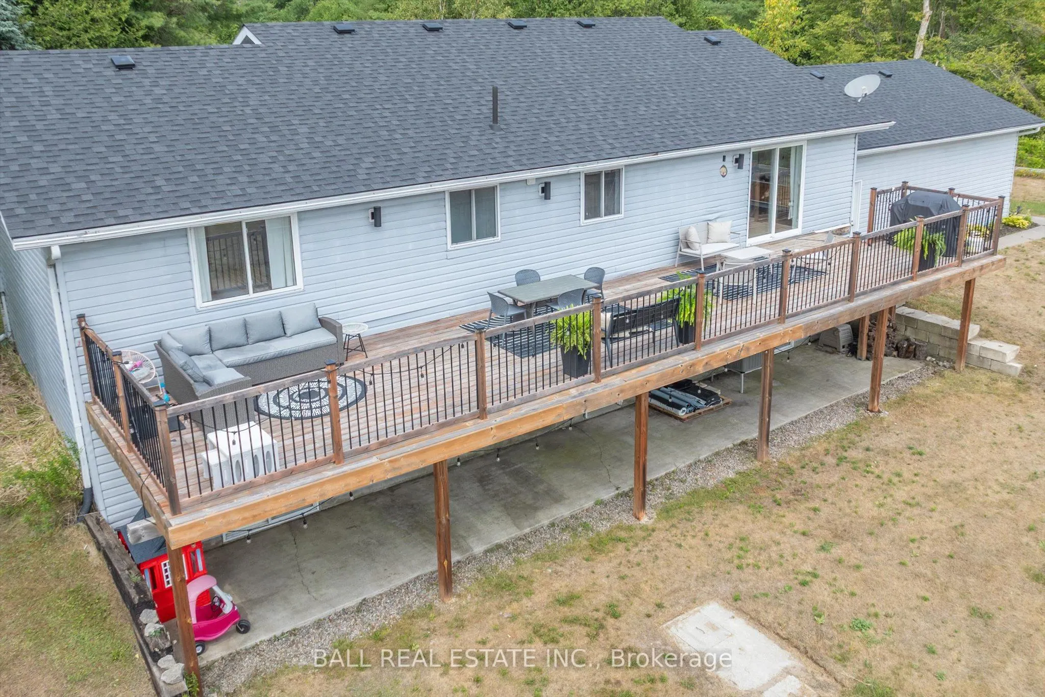 233 Lonsberry Lane