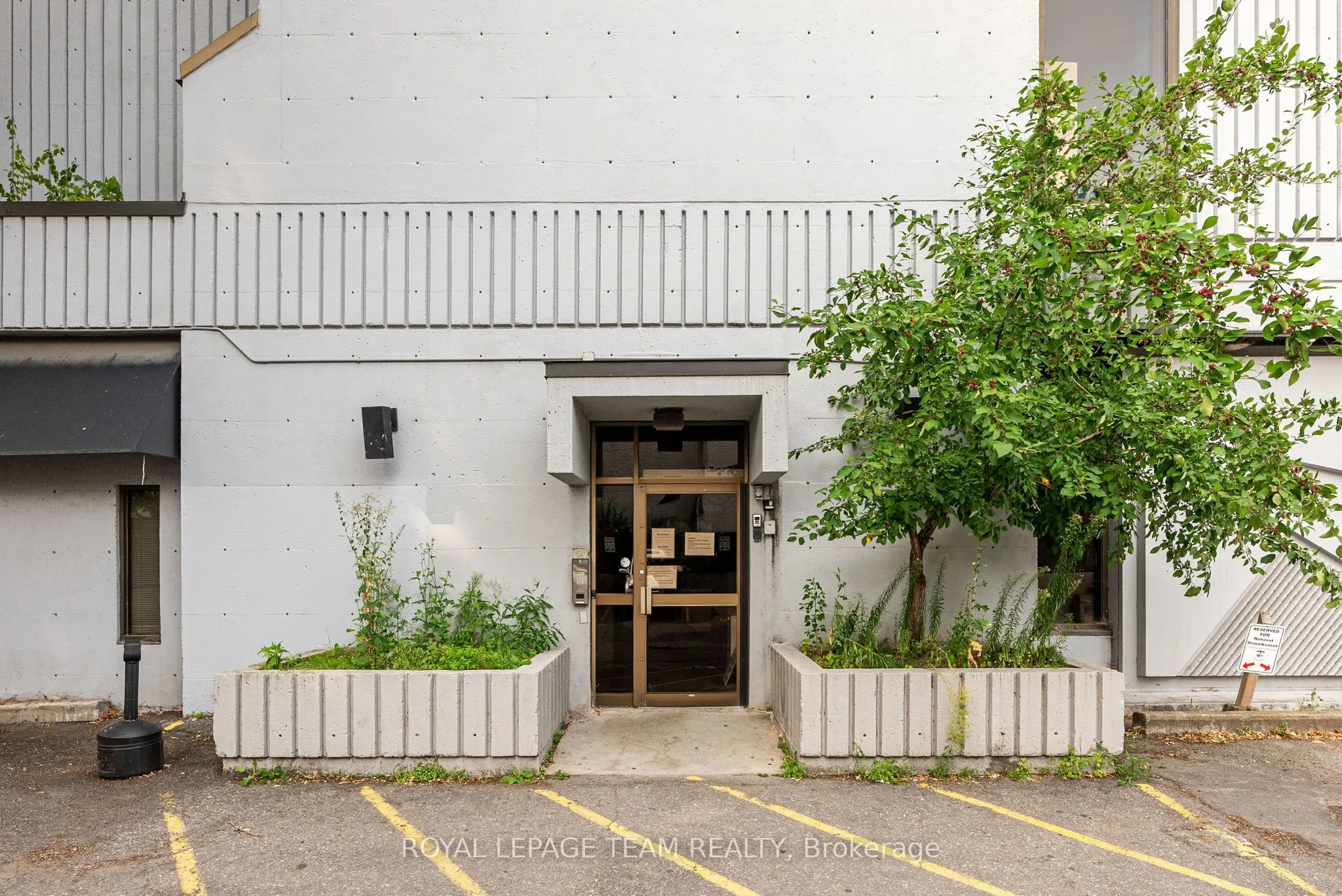 450 Rideau Street, #A01