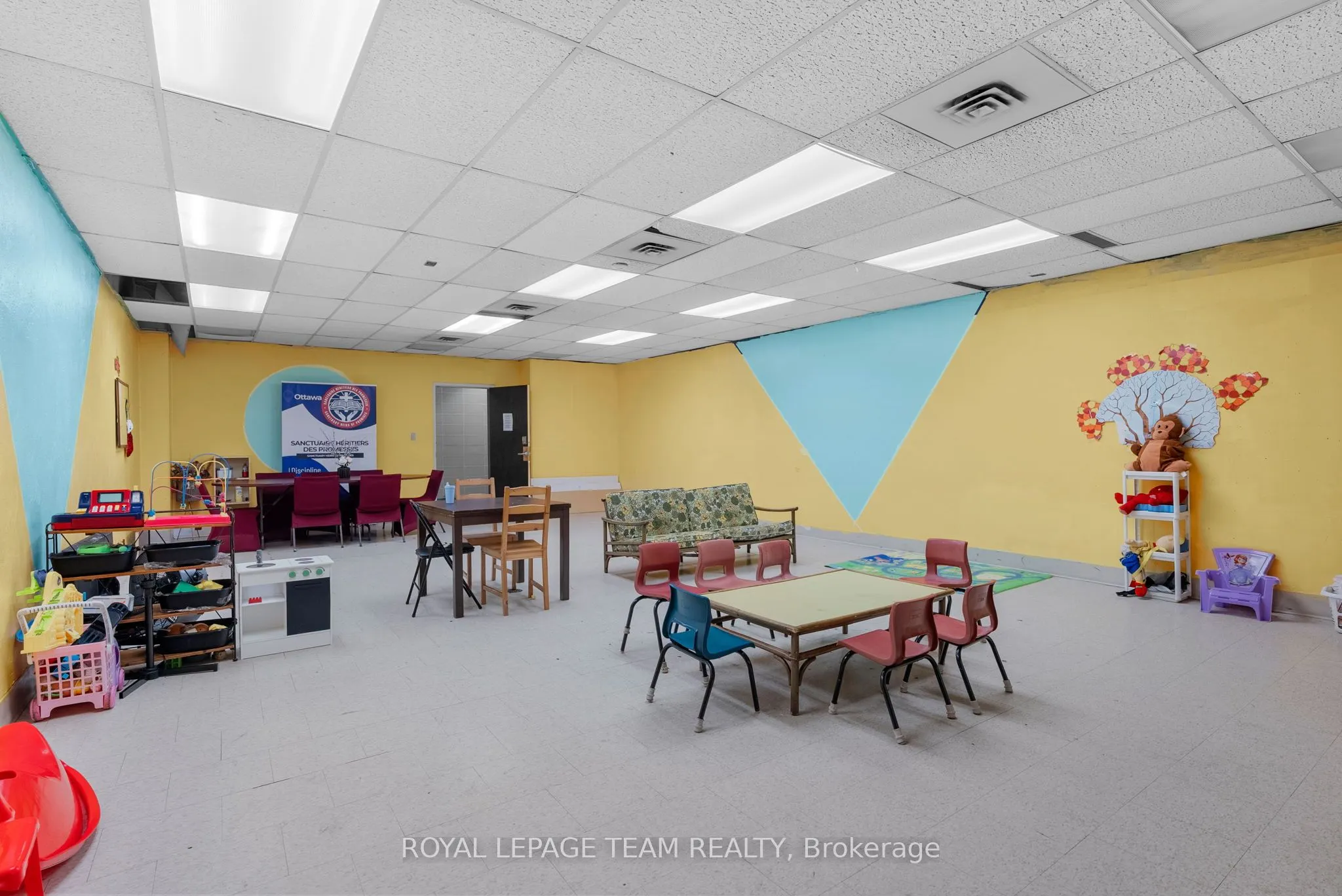 450 Rideau Street, #A01