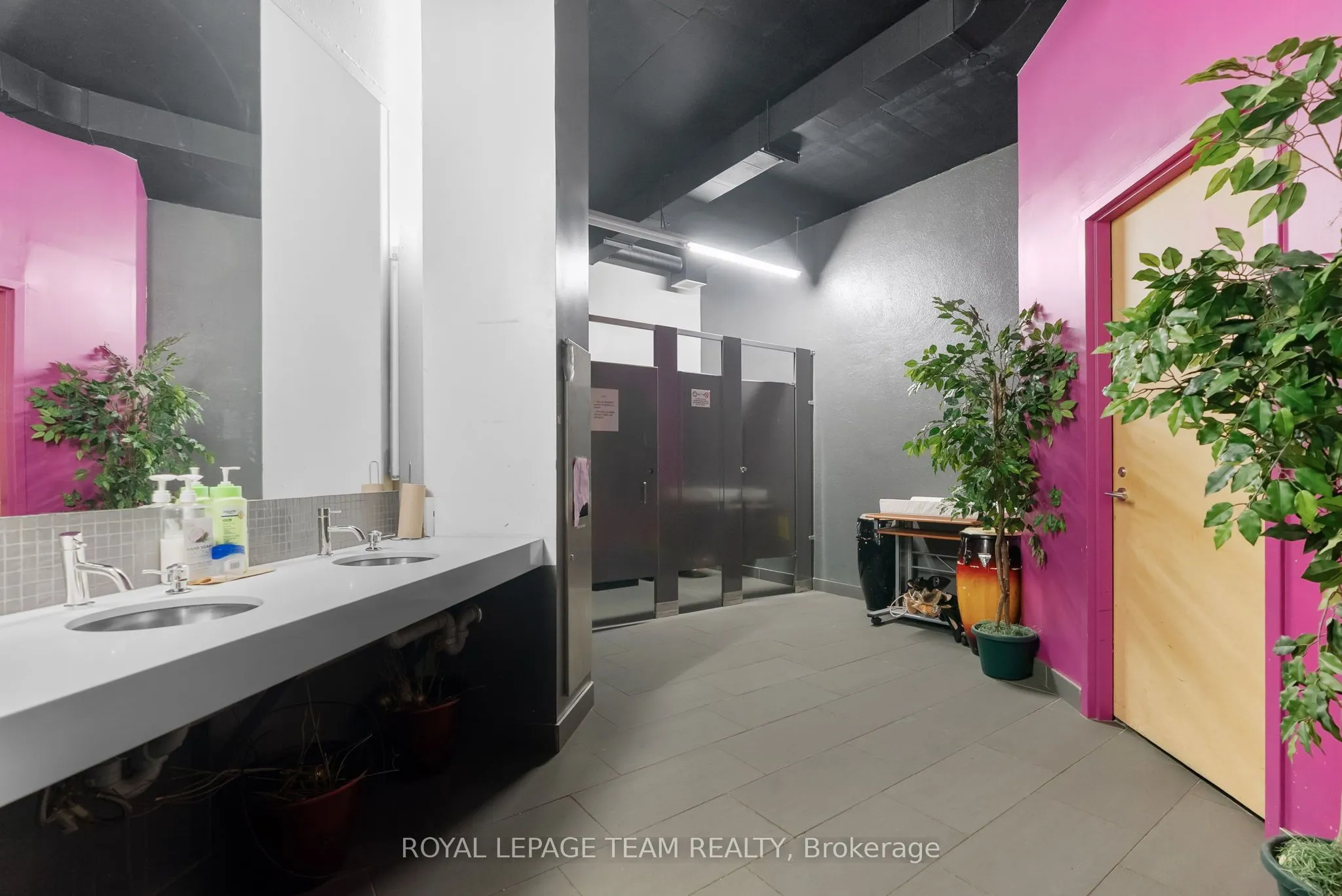 450 Rideau Street, #A01