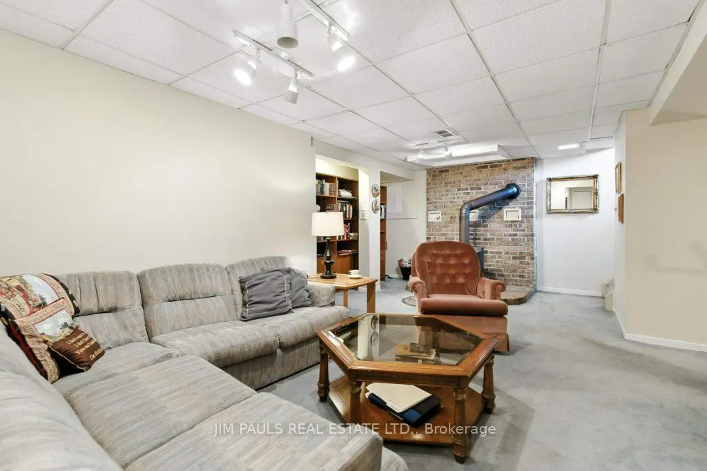 207 Broker Drive