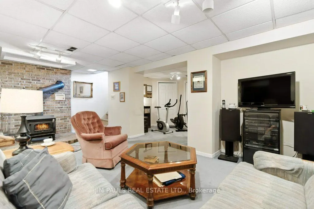 207 Broker Drive