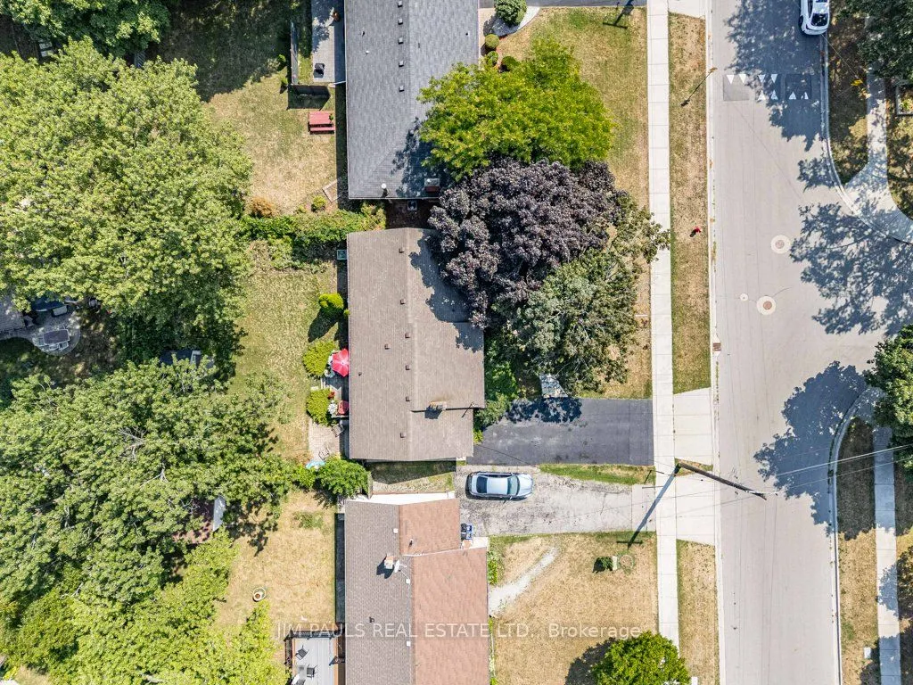 207 Broker Drive