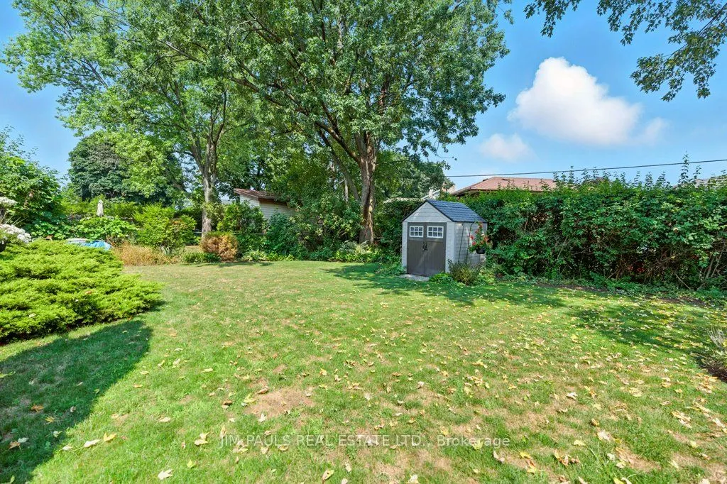 207 Broker Drive