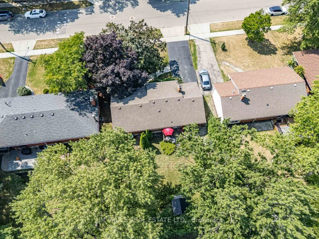 207 Broker Drive