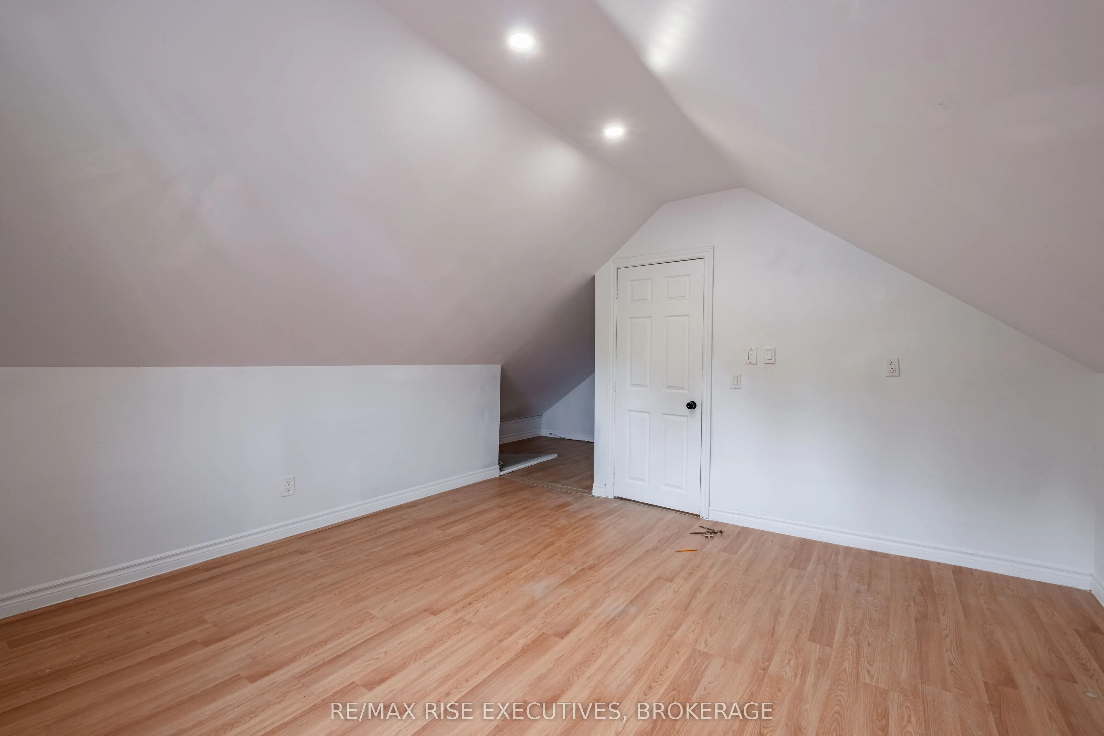 61 Seventh Avenue