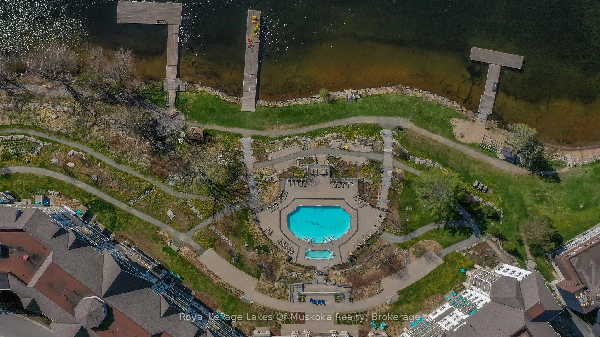 29 Deerhurst Tennisview Drive, #301