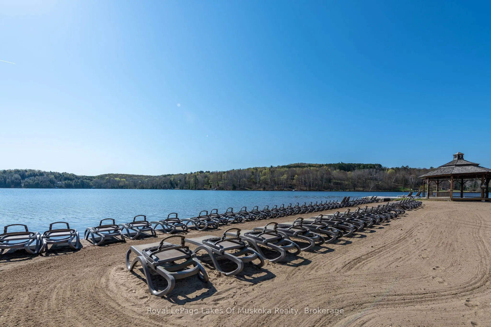 29 Deerhurst Tennisview Drive, #301