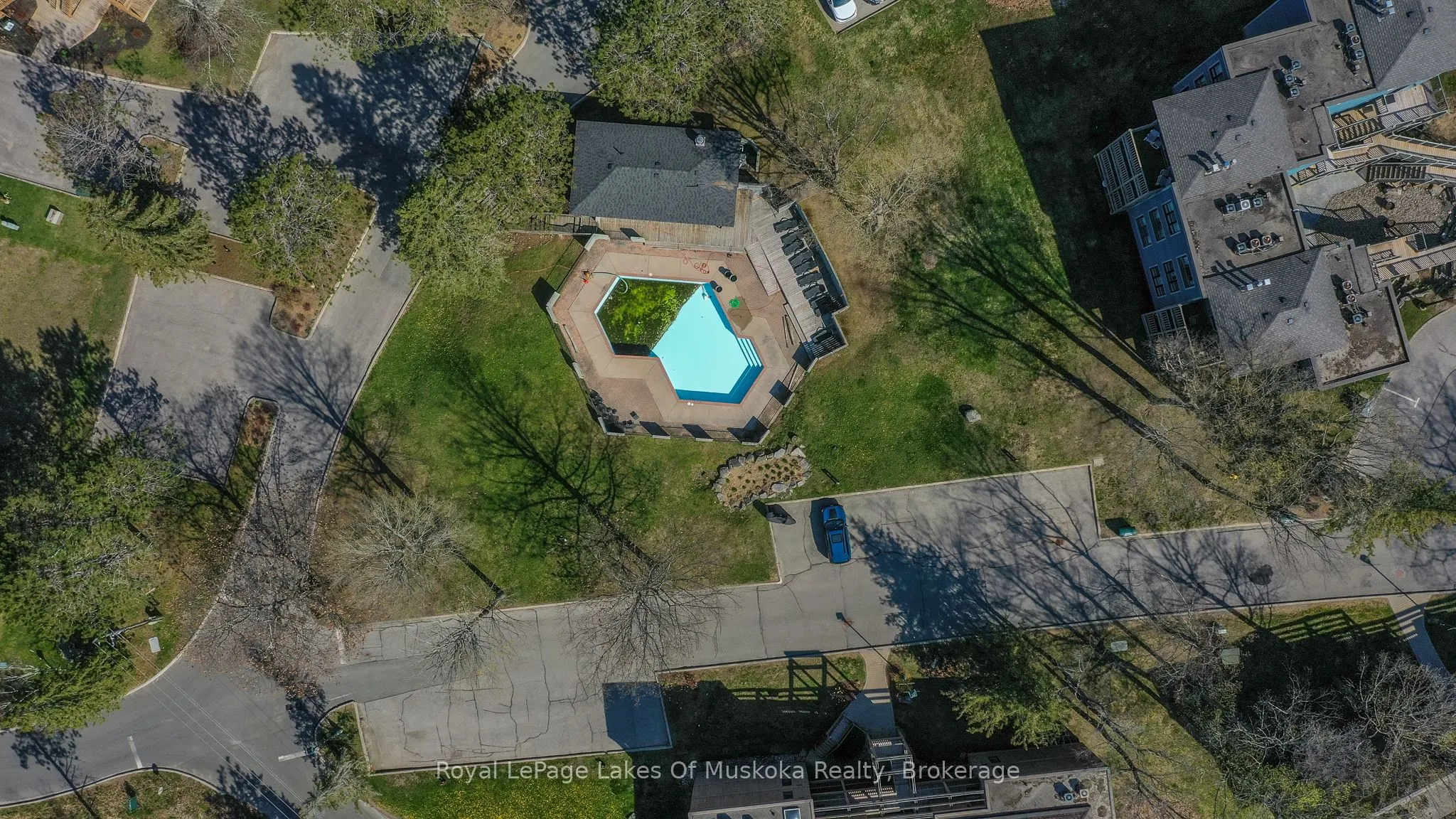 29 Deerhurst Tennisview Drive, #301