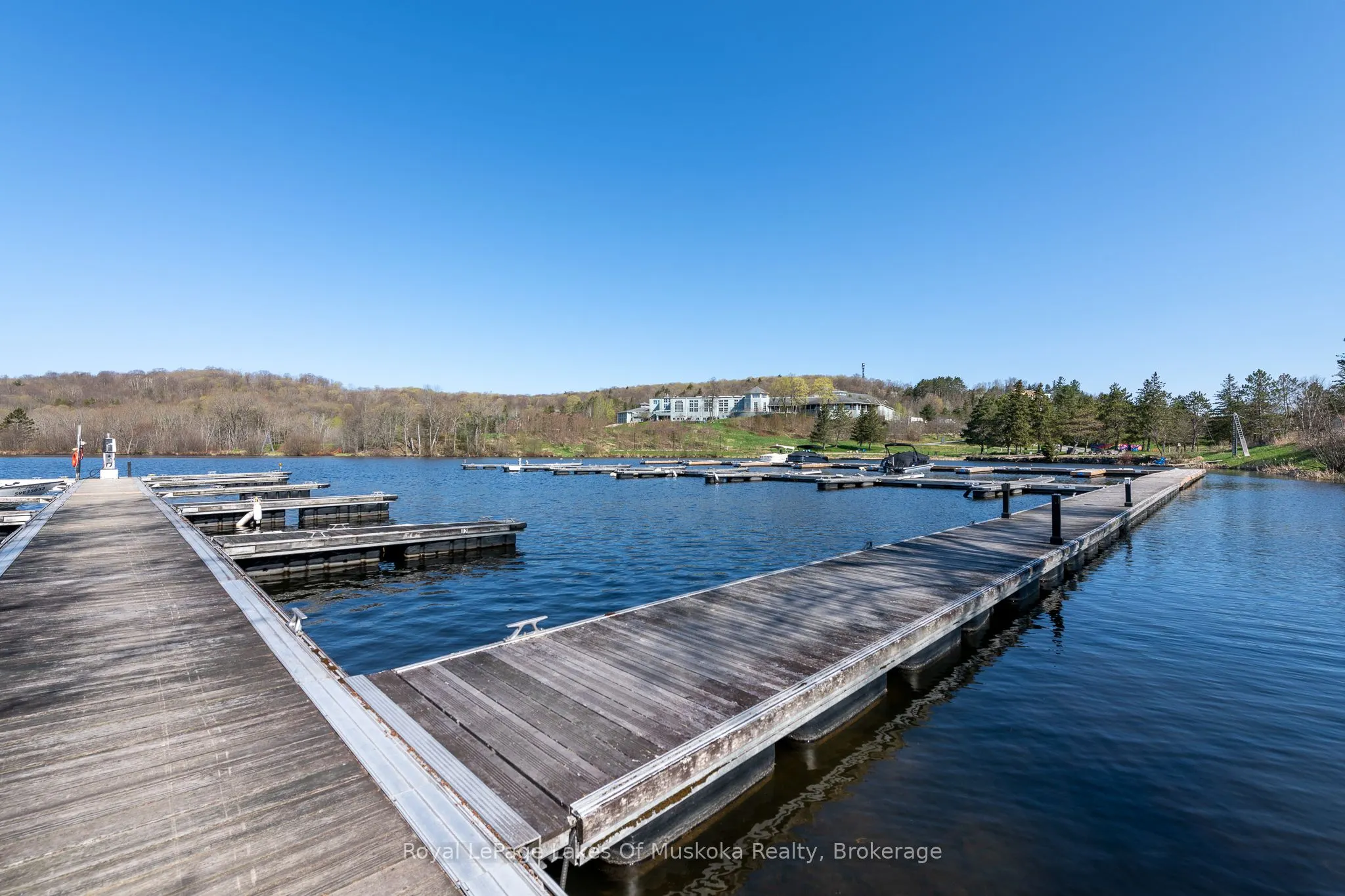 29 Deerhurst Tennisview Drive, #301