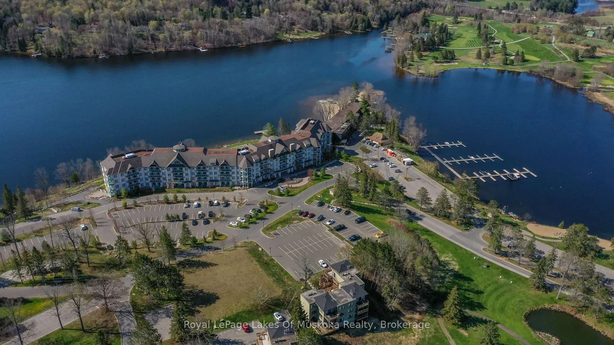 29 Deerhurst Tennisview Drive, #301