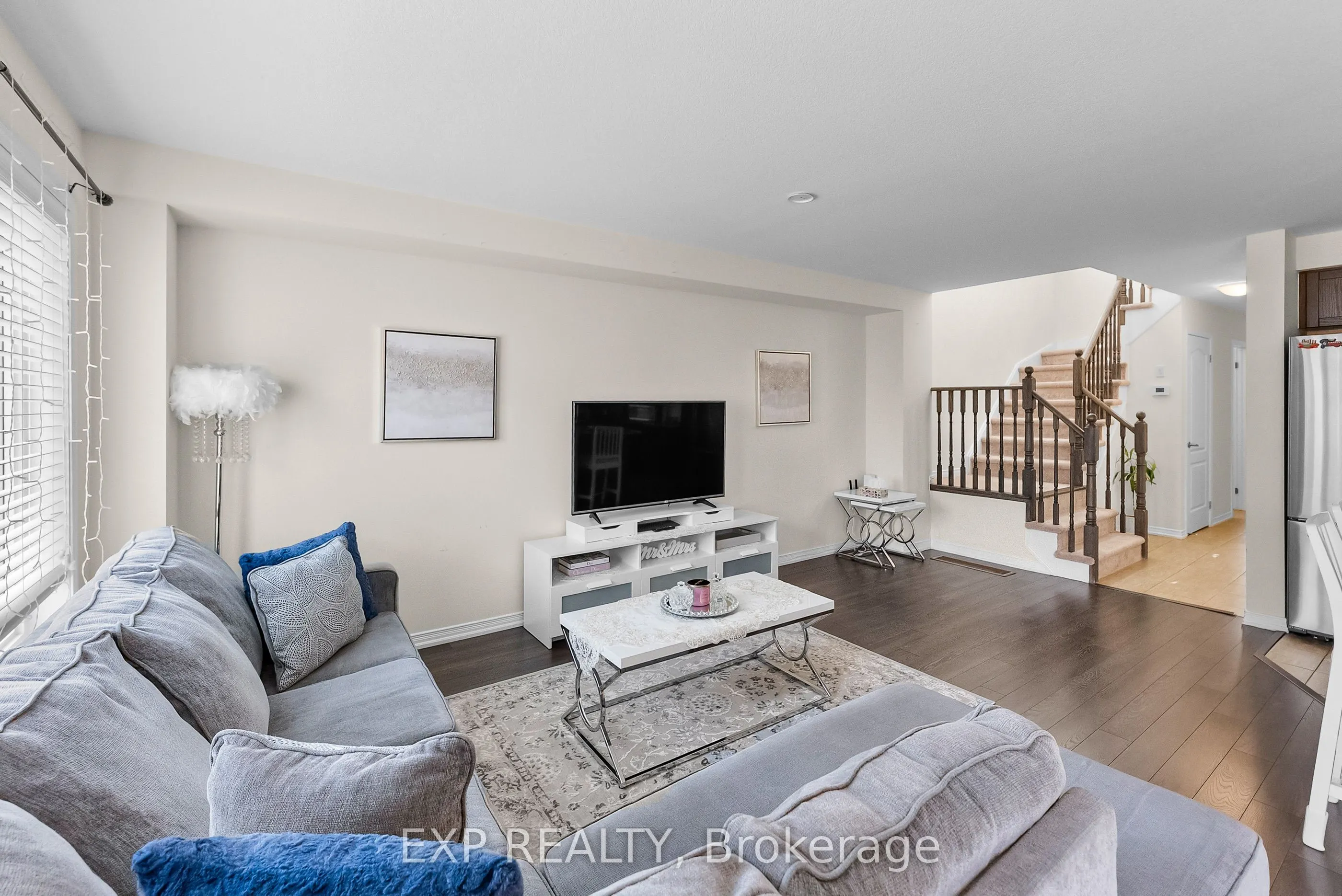 7732 REDBUD Lane