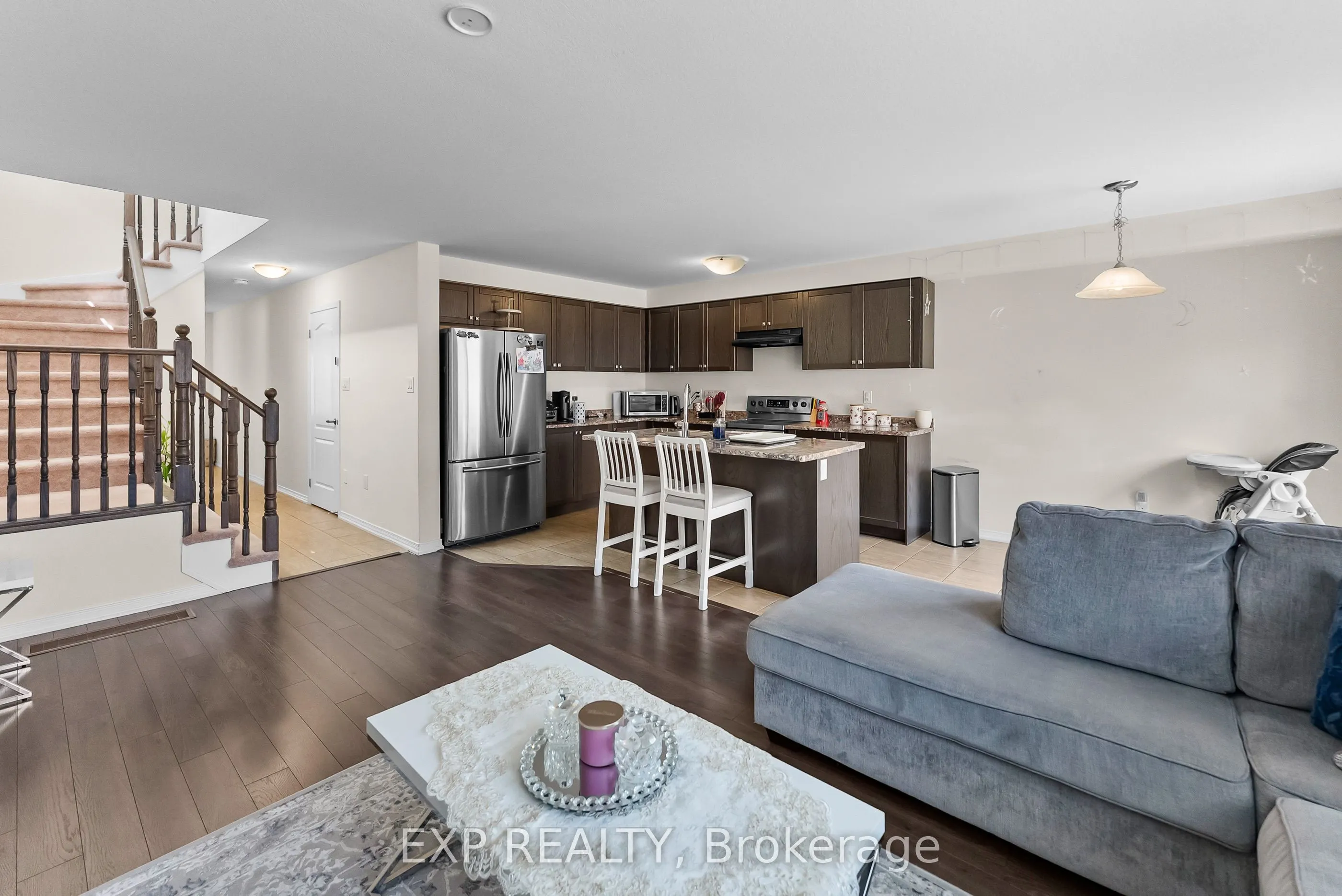 7732 REDBUD Lane