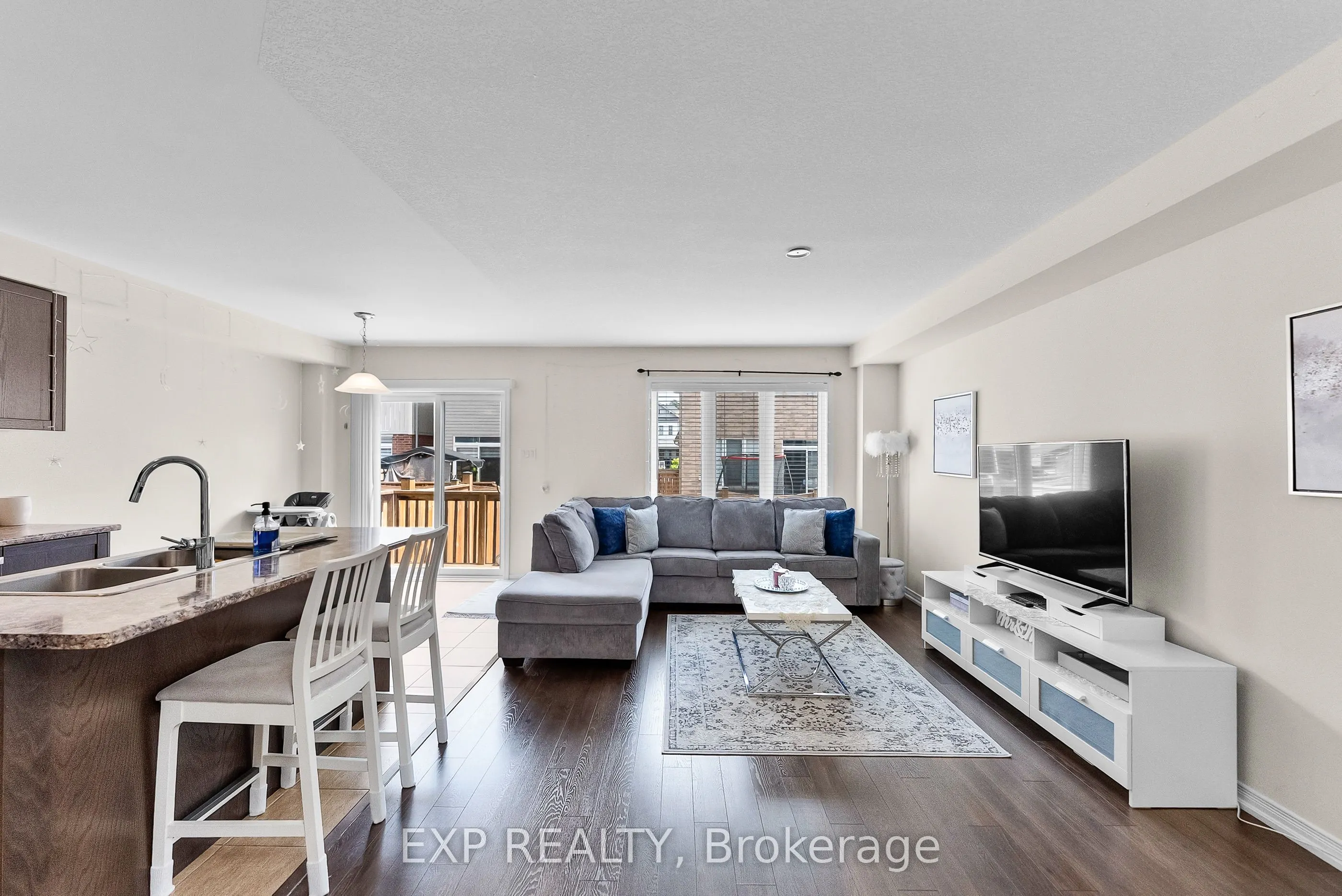 7732 REDBUD Lane