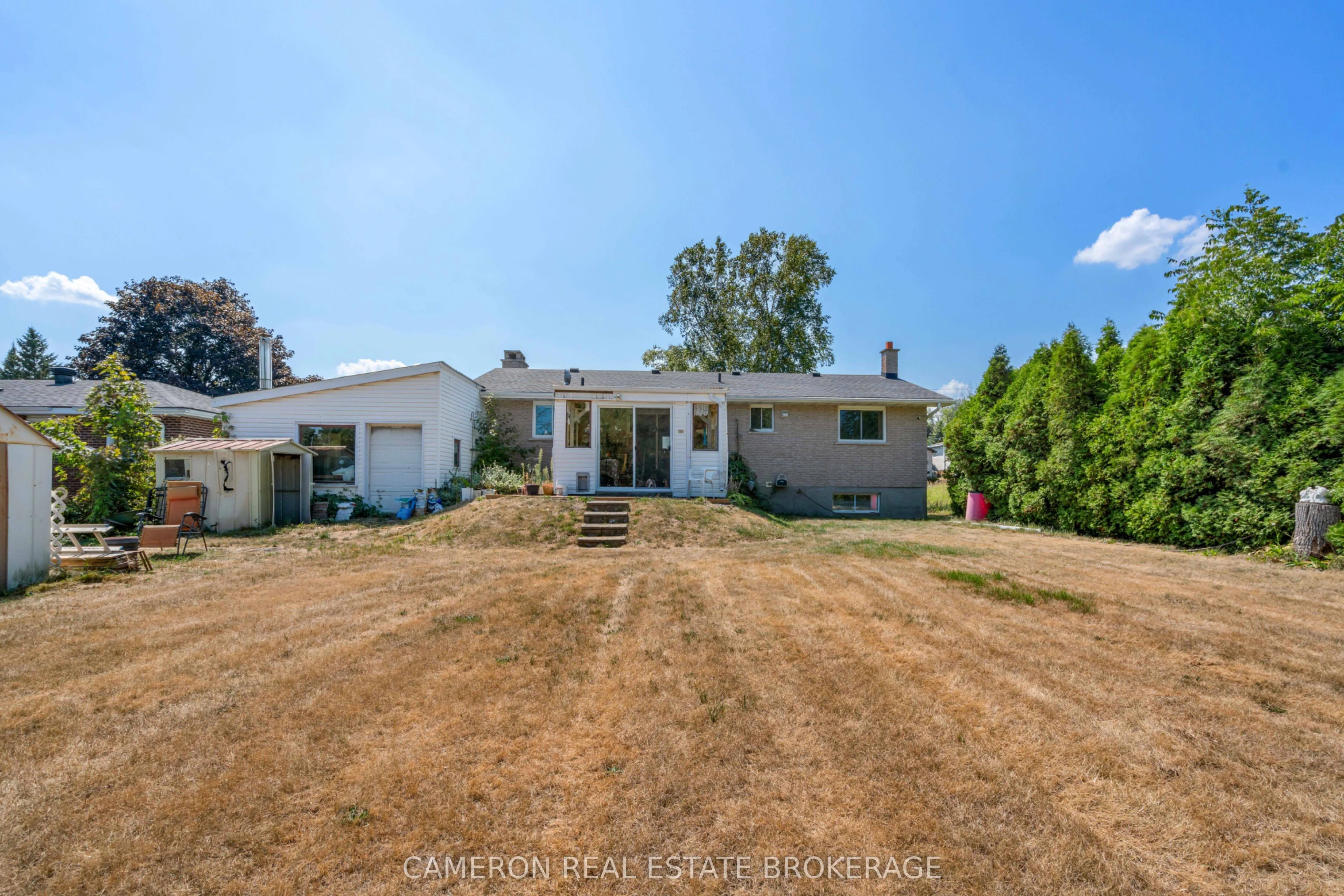 3341 Bruce Street