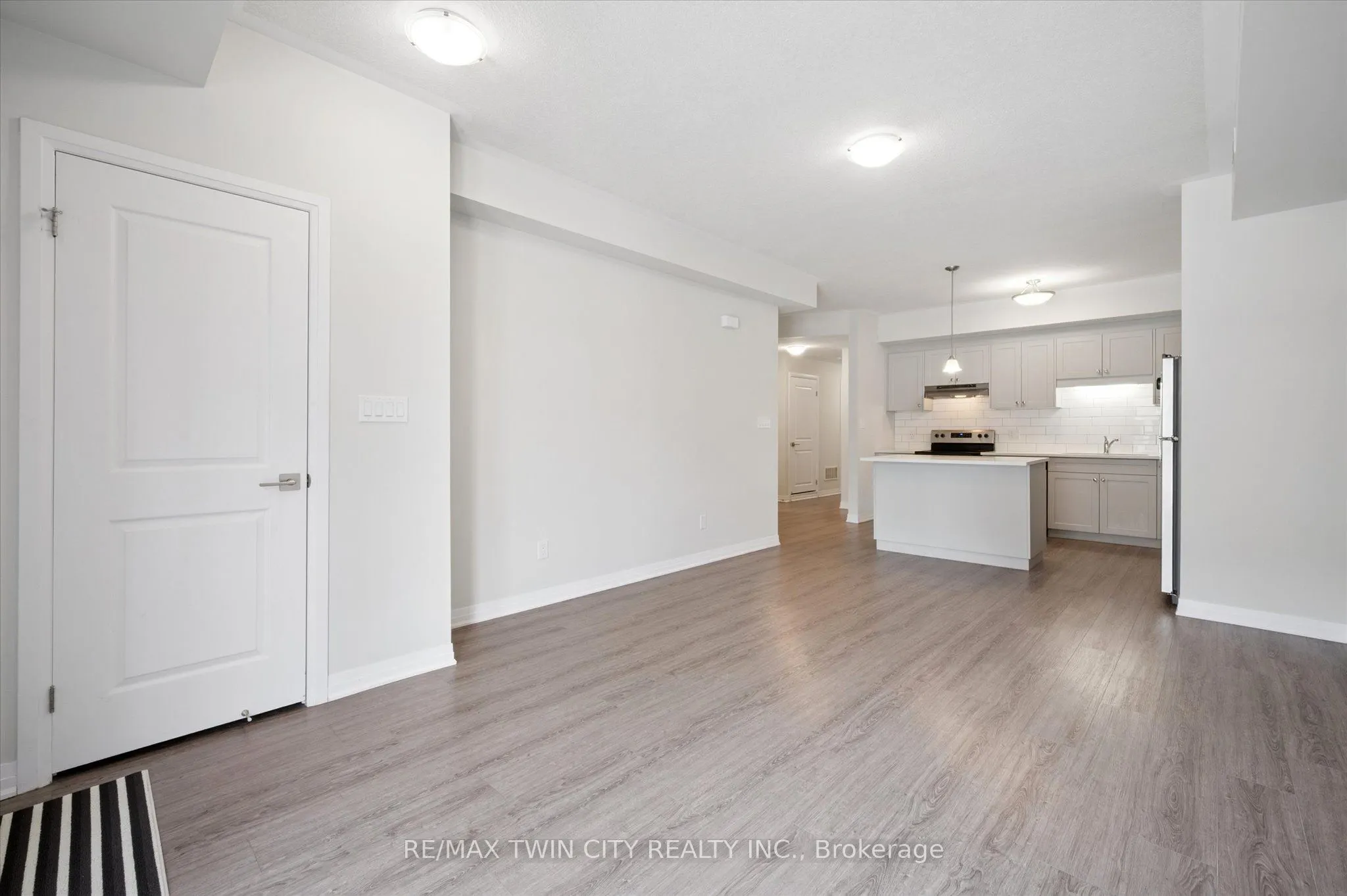 25 ISHERWOOD Avenue, #C34