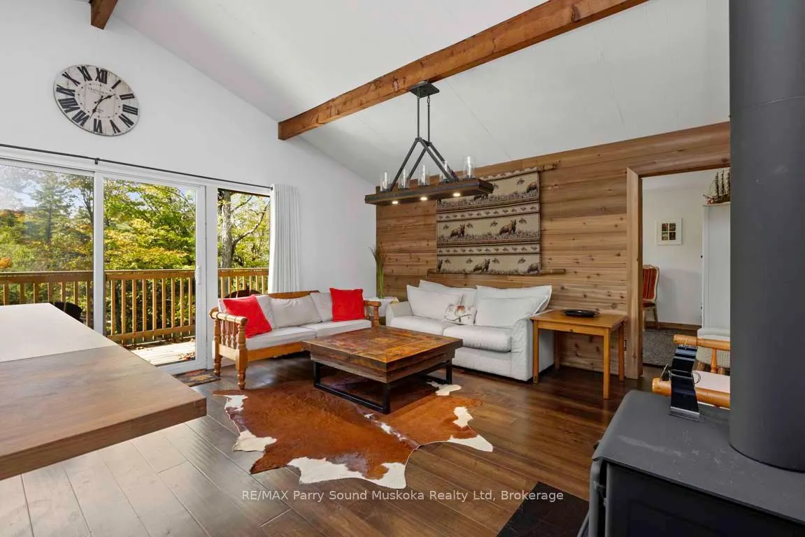 37 LYNBERRY Drive