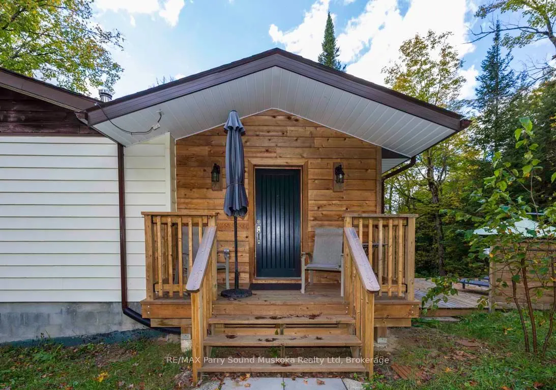 37 LYNBERRY Drive