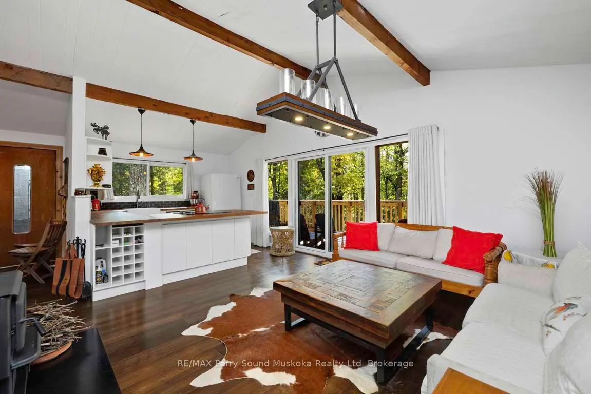 37 LYNBERRY Drive