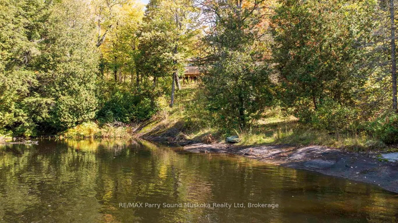 37 LYNBERRY Drive