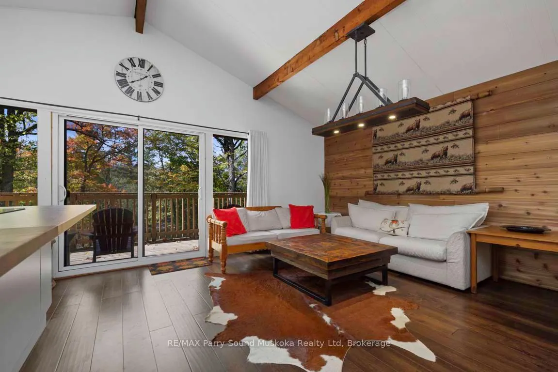 37 LYNBERRY Drive