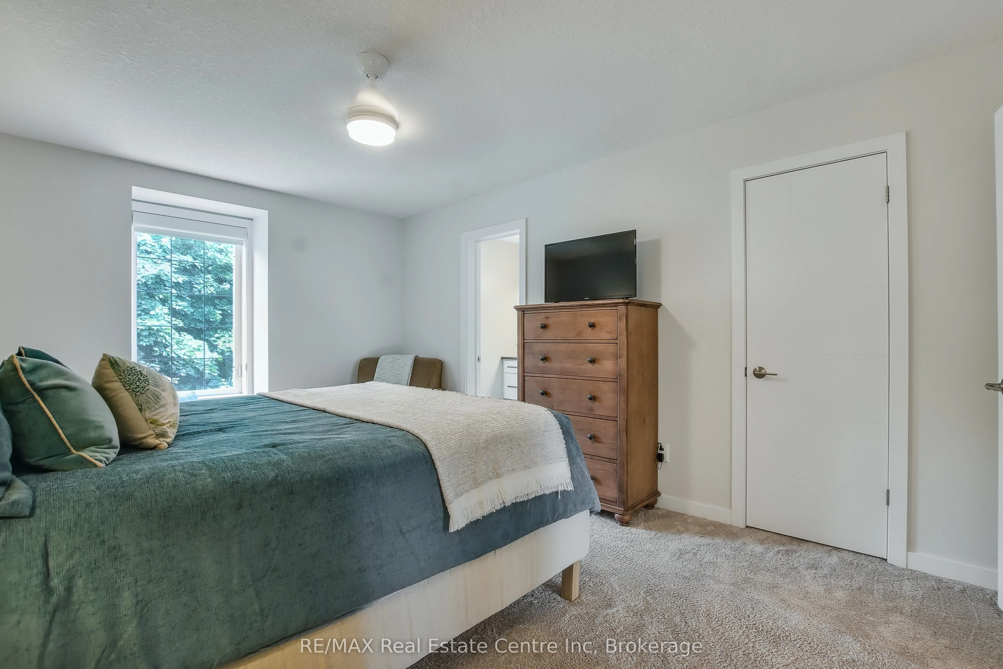 72 York Road, #16