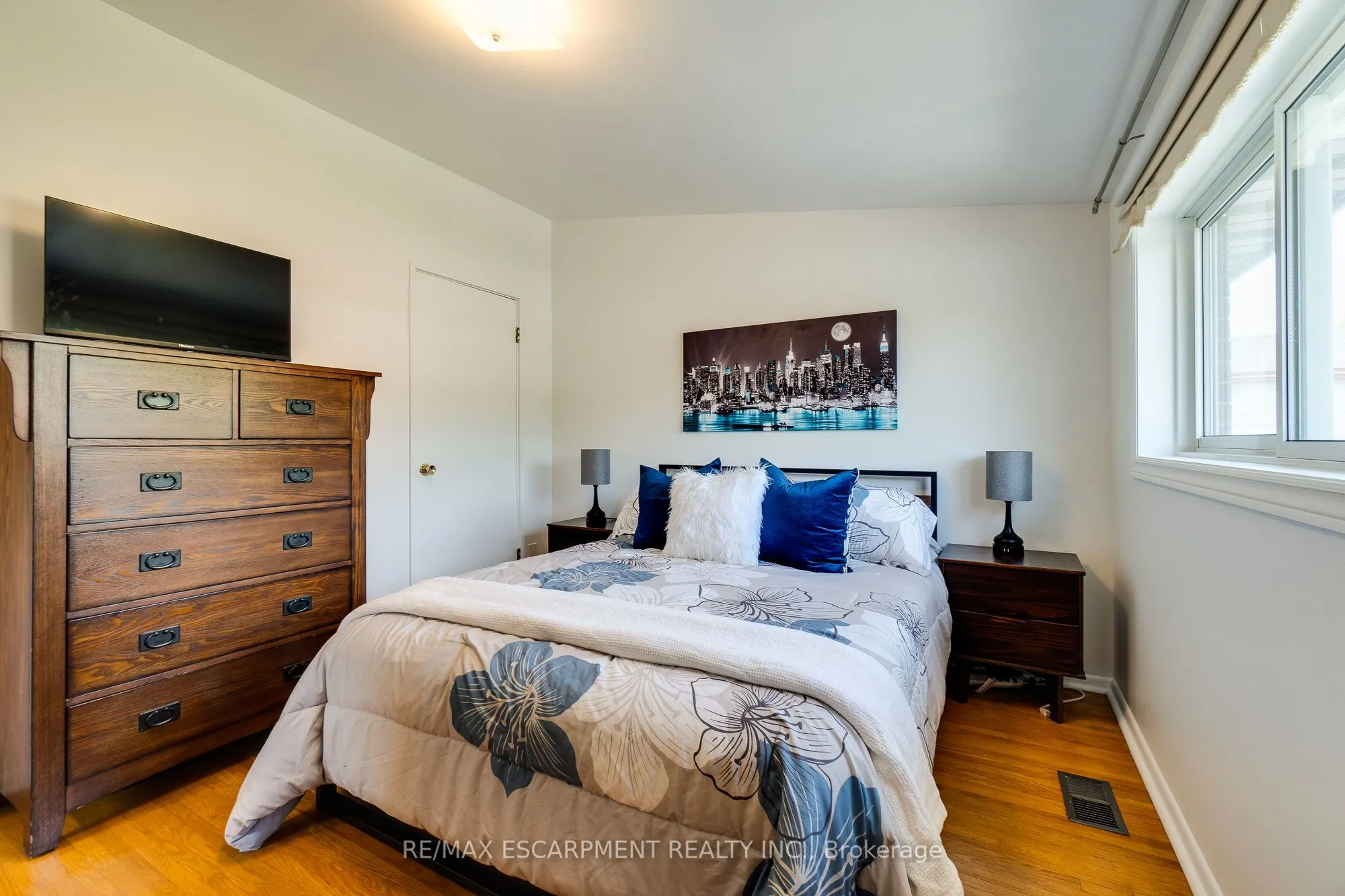 17 RONALDSHAY Avenue