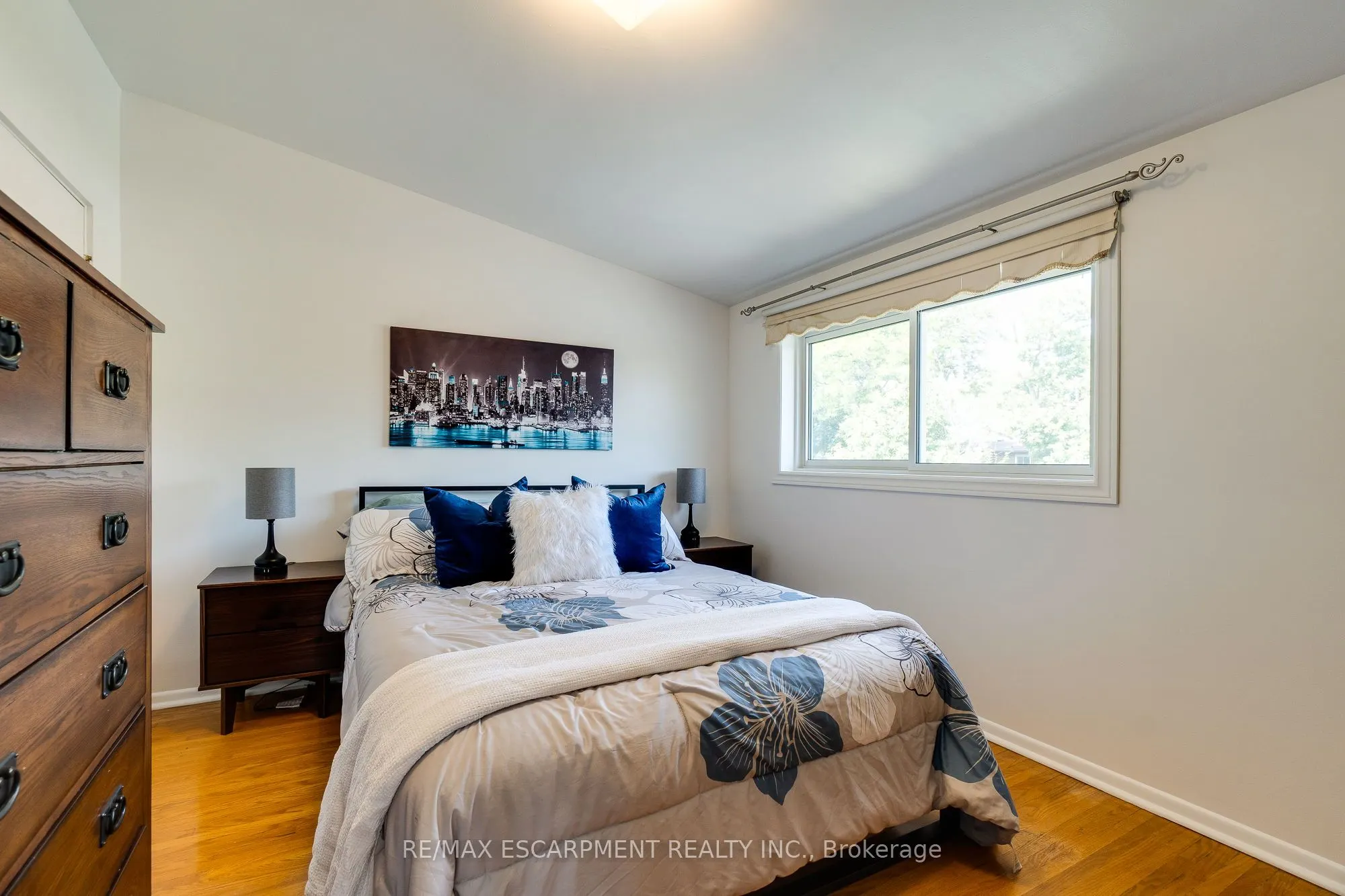 17 RONALDSHAY Avenue