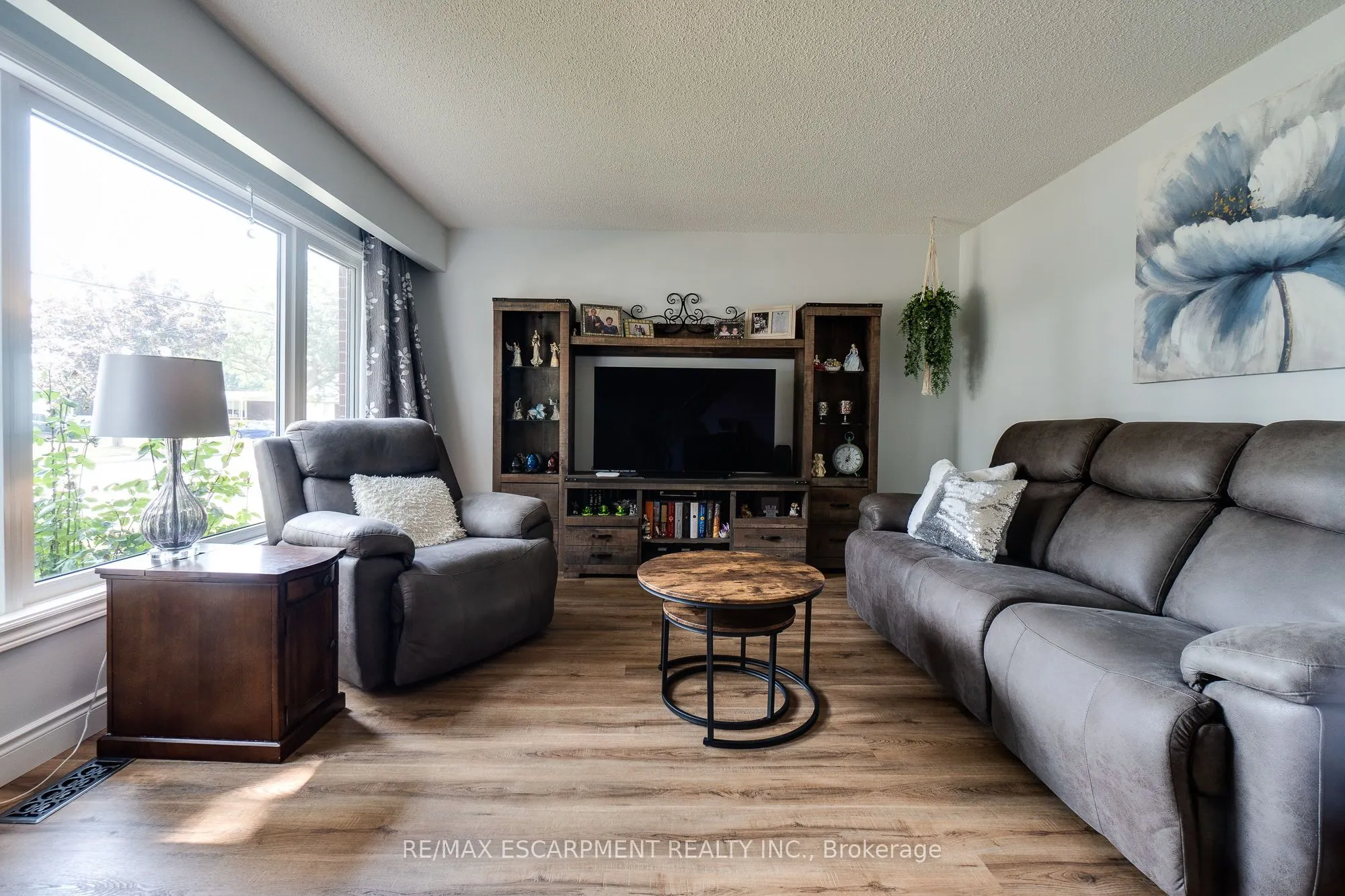 17 RONALDSHAY Avenue