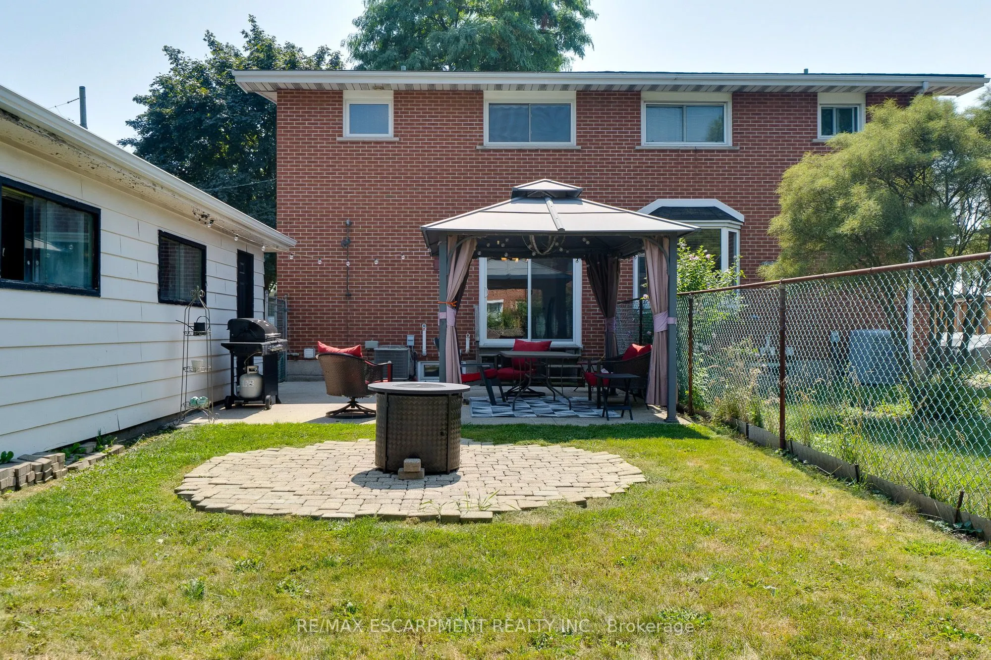 17 RONALDSHAY Avenue