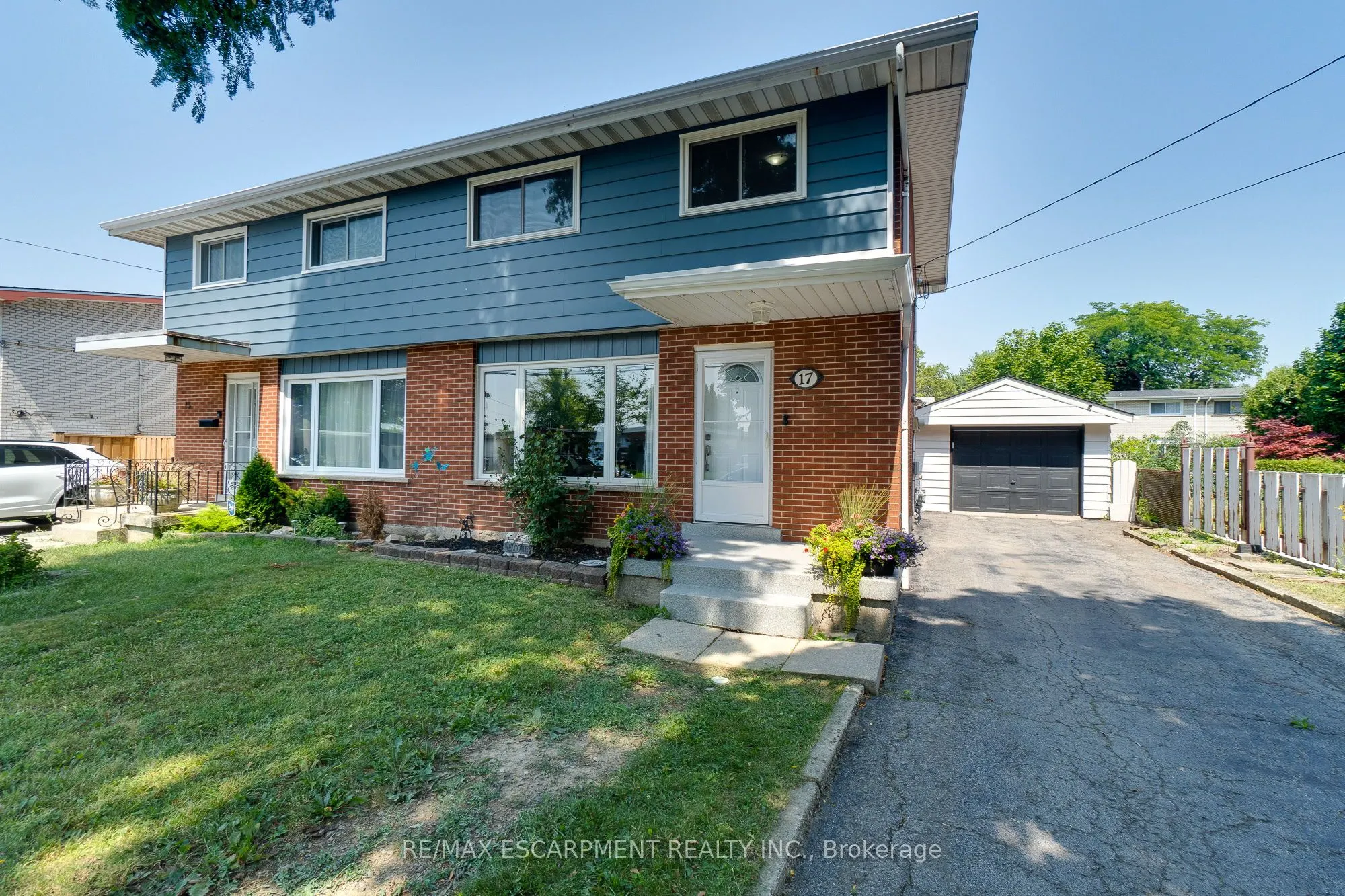 17 RONALDSHAY Avenue