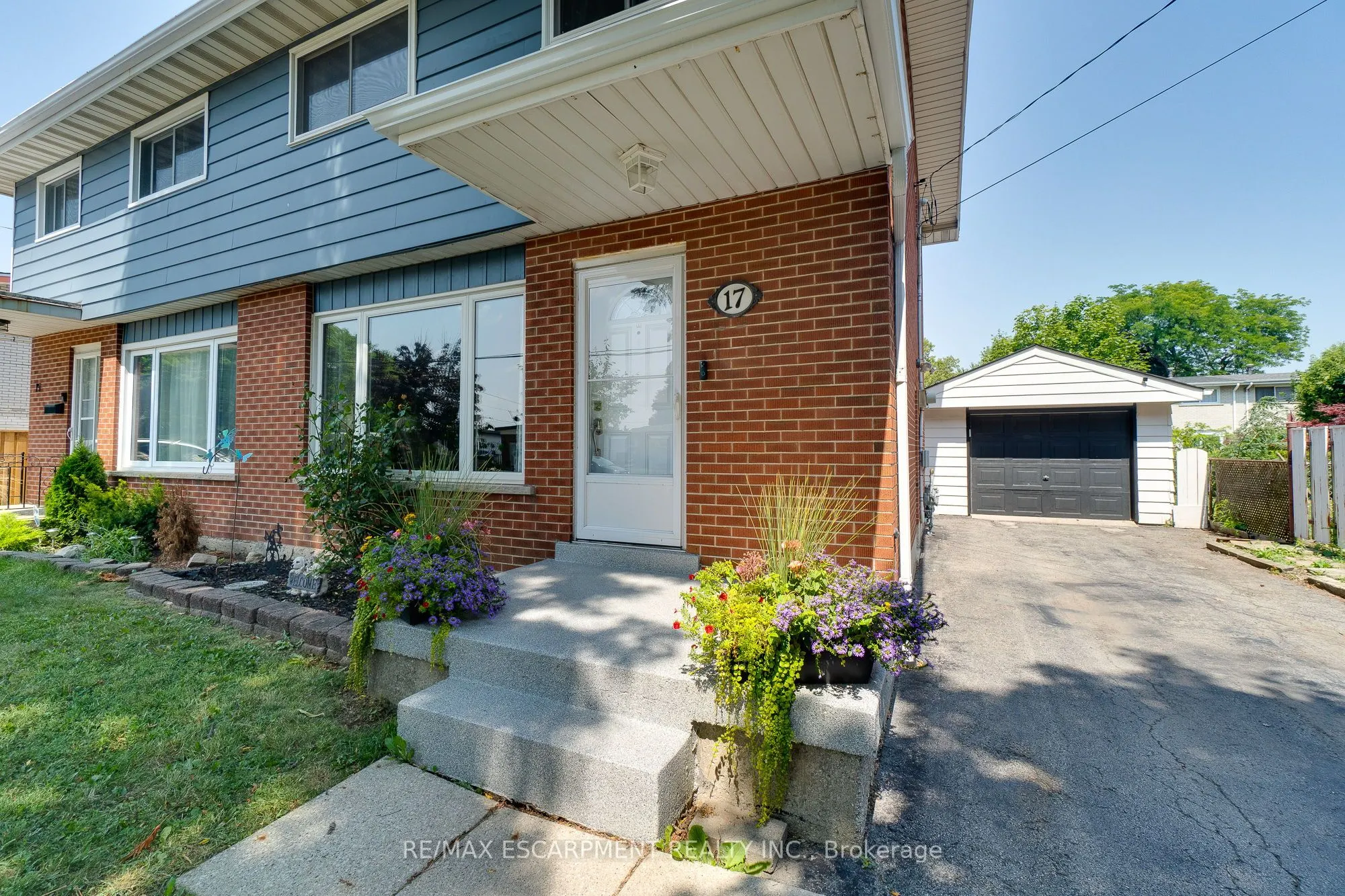 17 RONALDSHAY Avenue