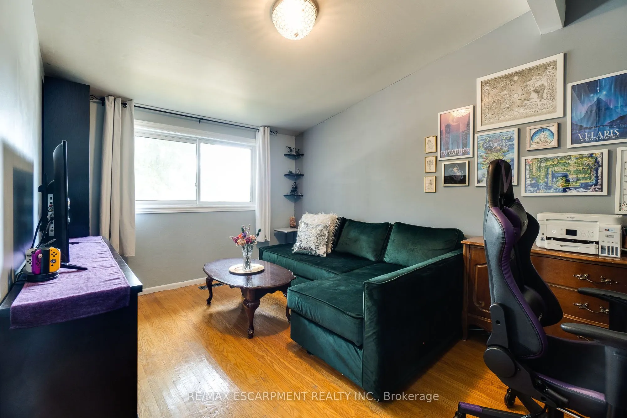 17 RONALDSHAY Avenue