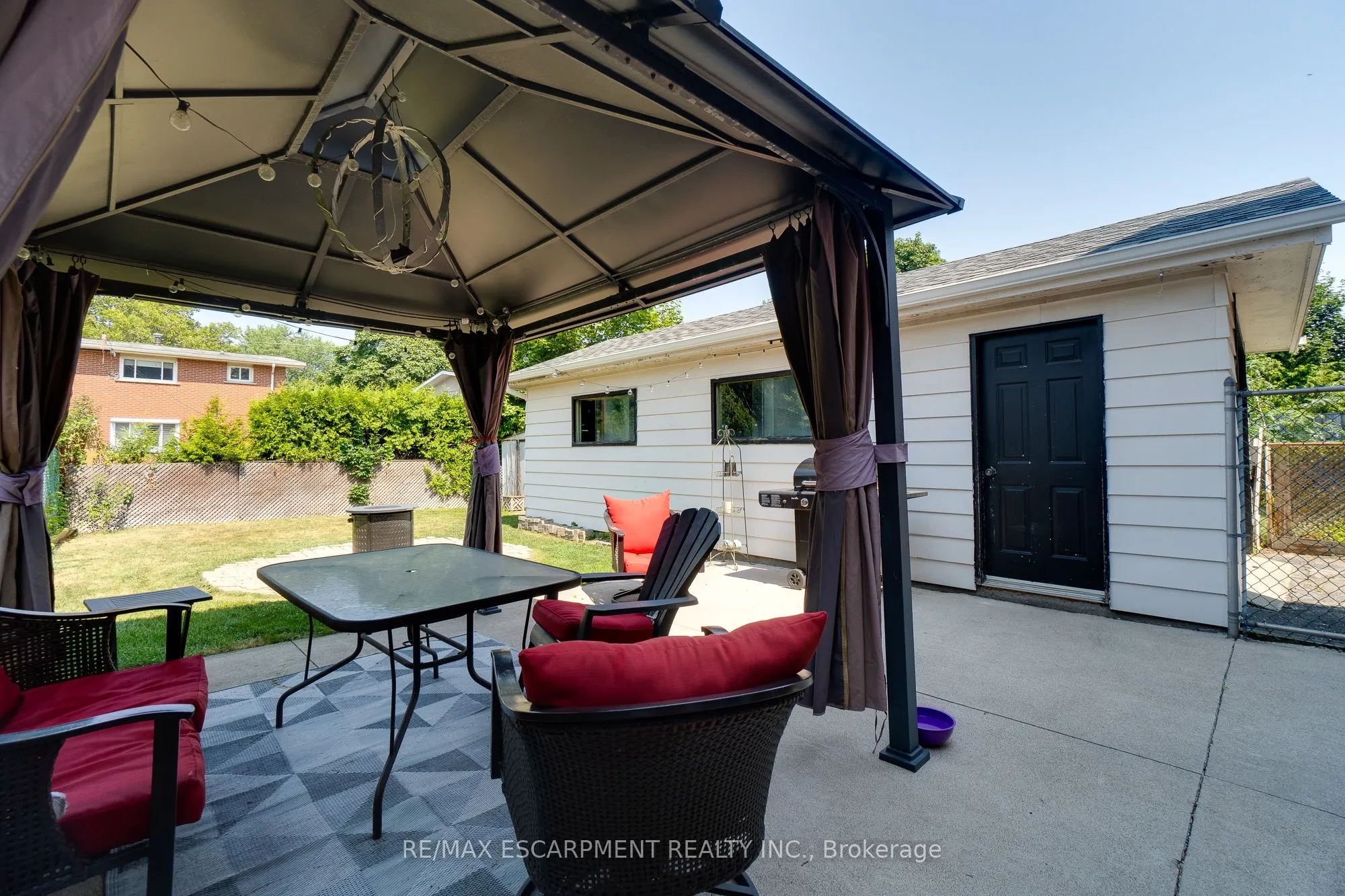 17 RONALDSHAY Avenue