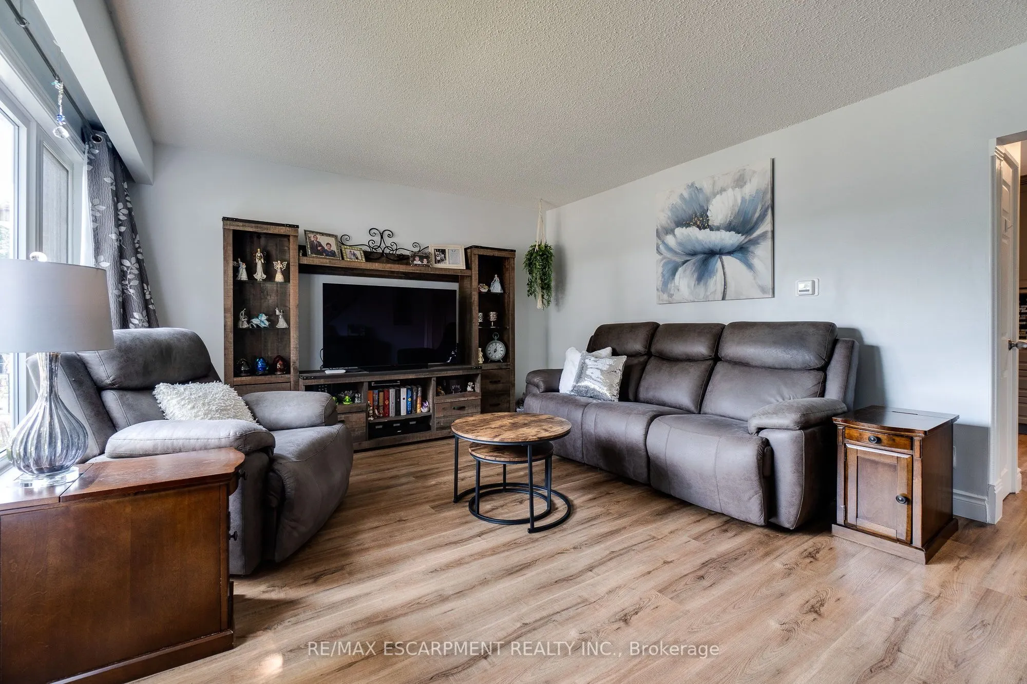 17 RONALDSHAY Avenue