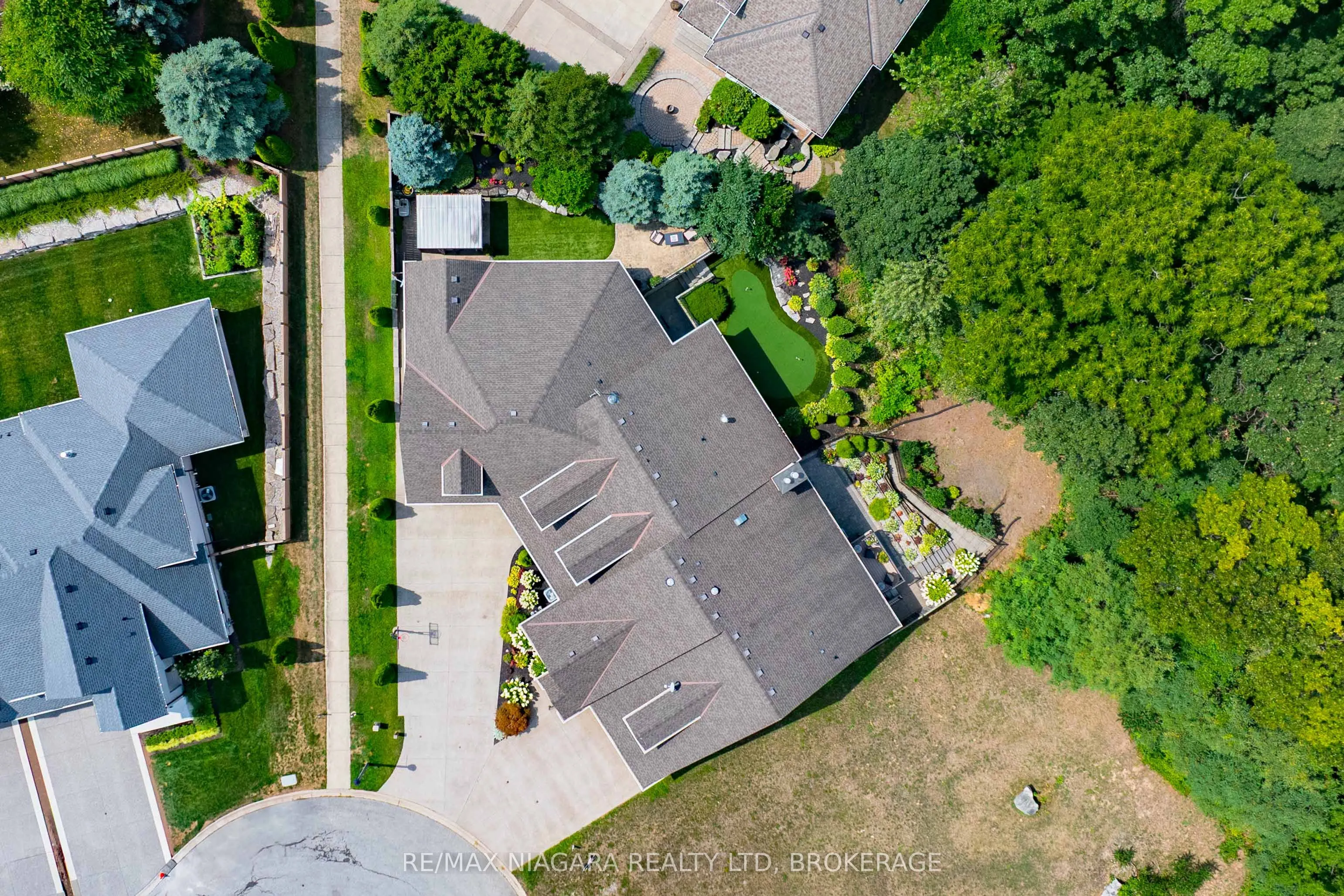 6394 Pinestone Road