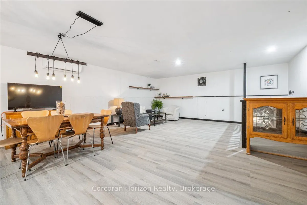 219 JAMES Street N, #Rear