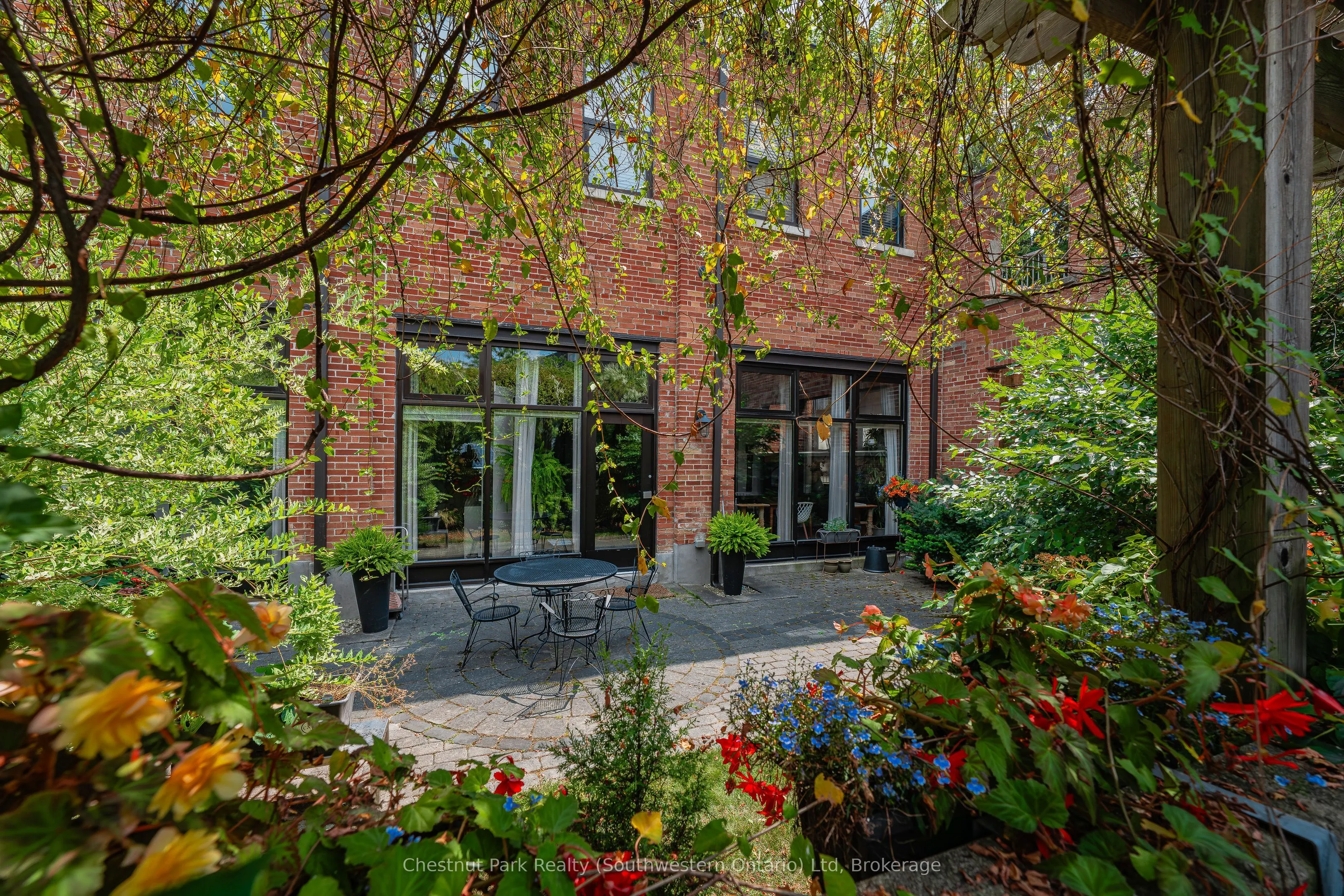 60 Cardigan Street, #106