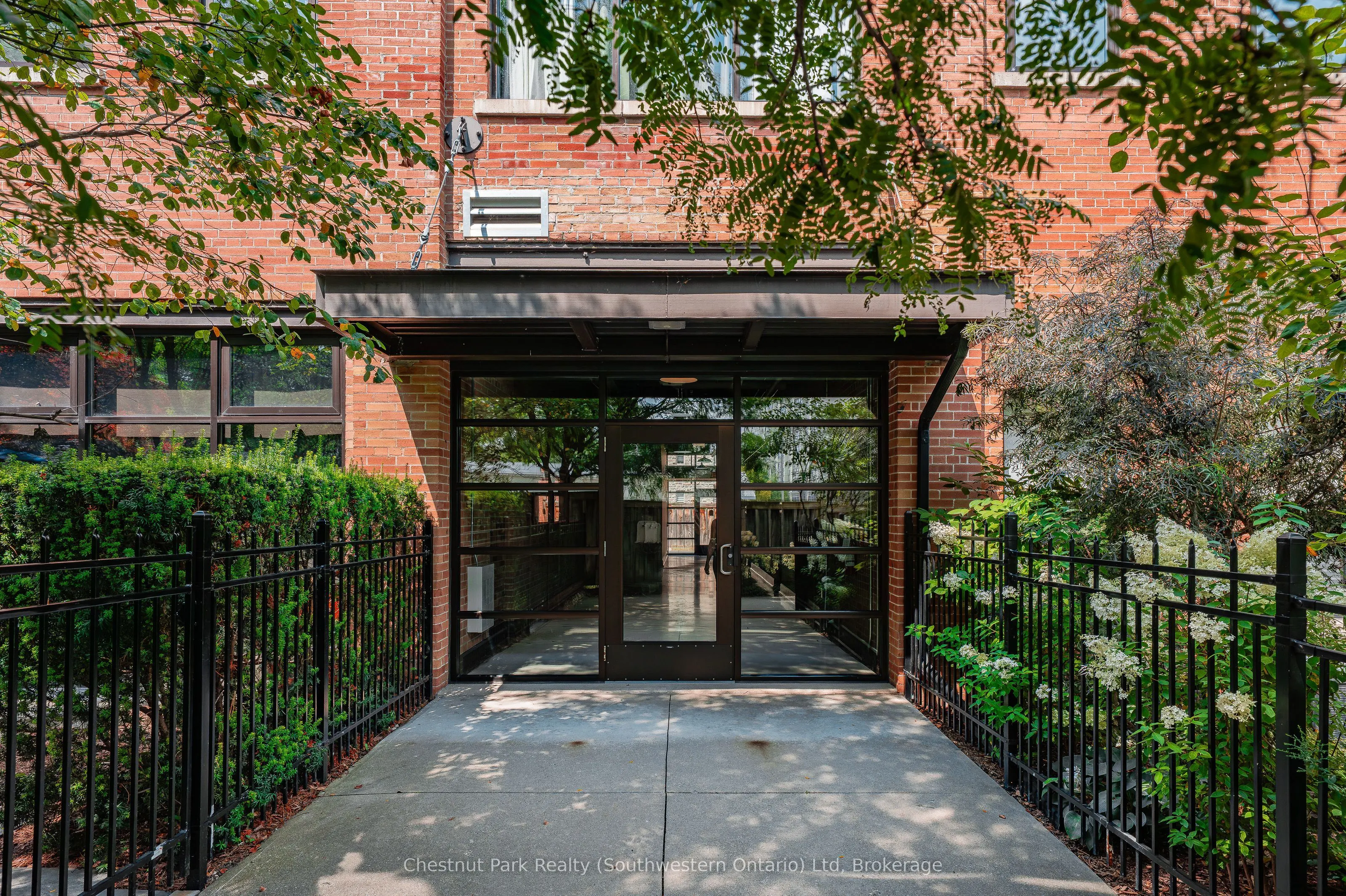 60 Cardigan Street, #106