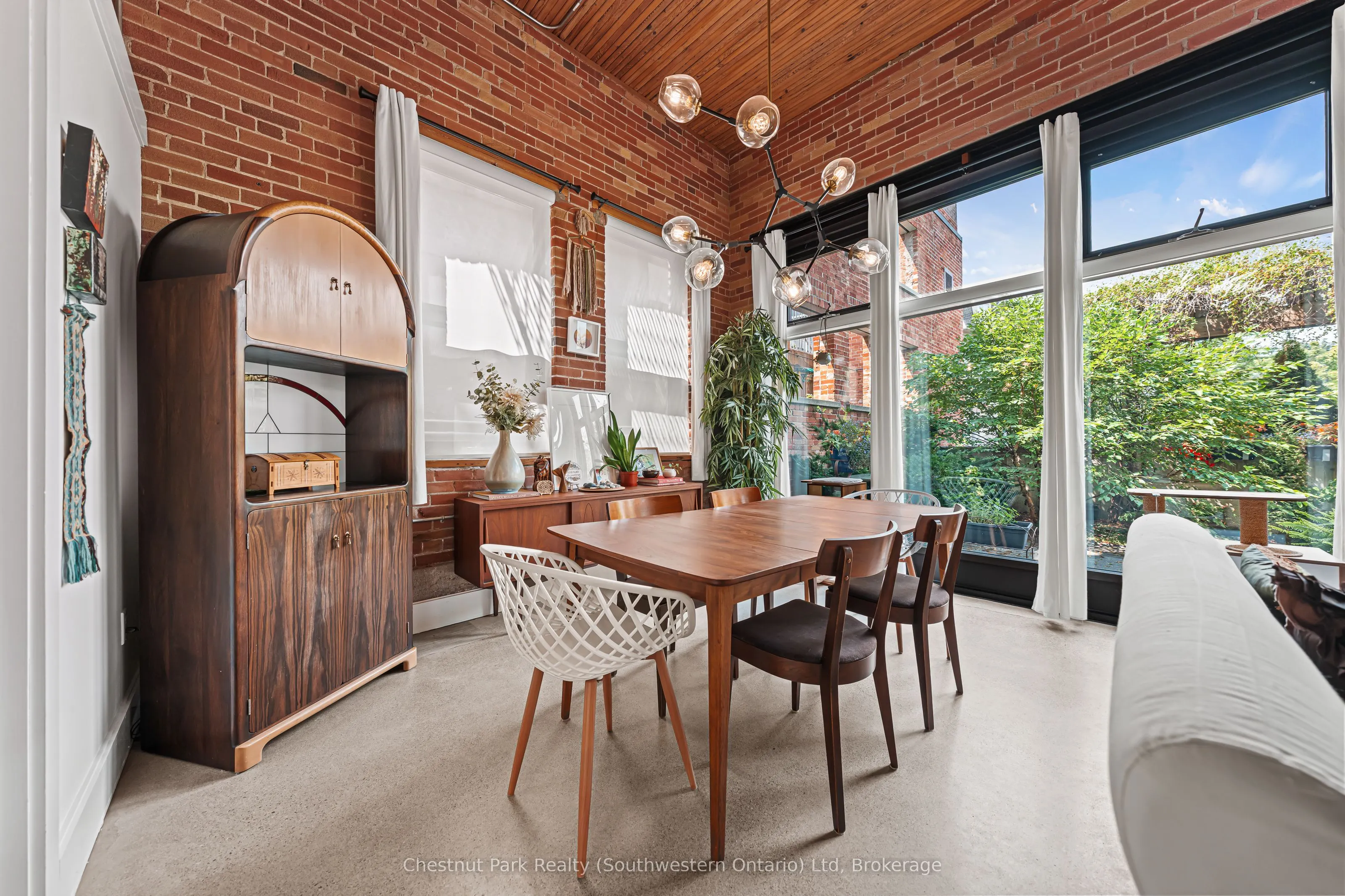 60 Cardigan Street, #106