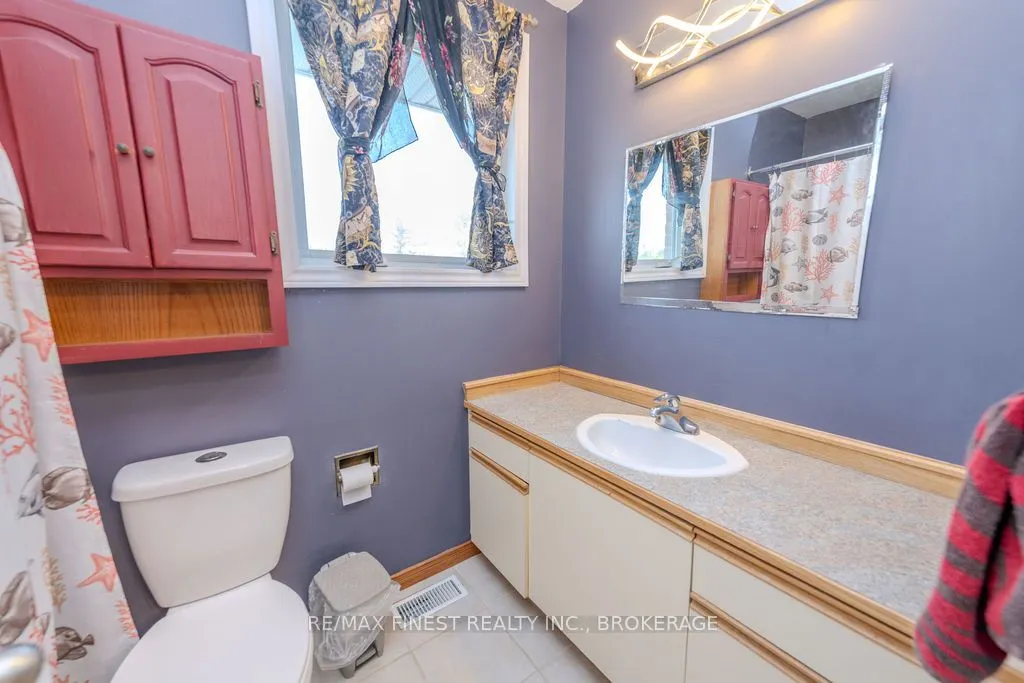 1106 Wintergreen Crescent