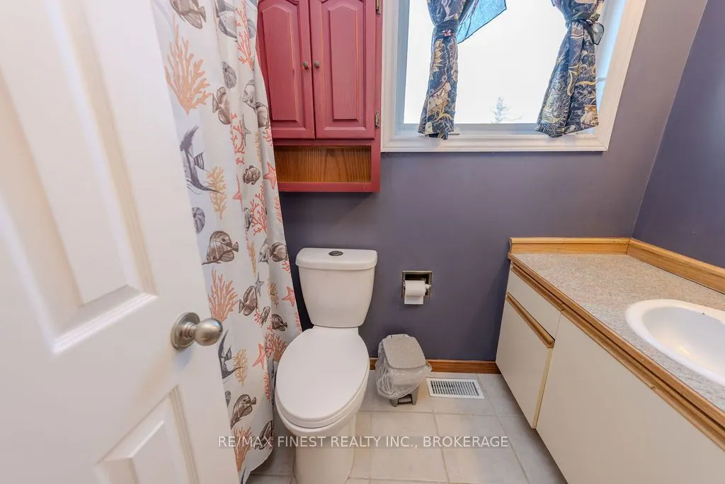 1106 Wintergreen Crescent