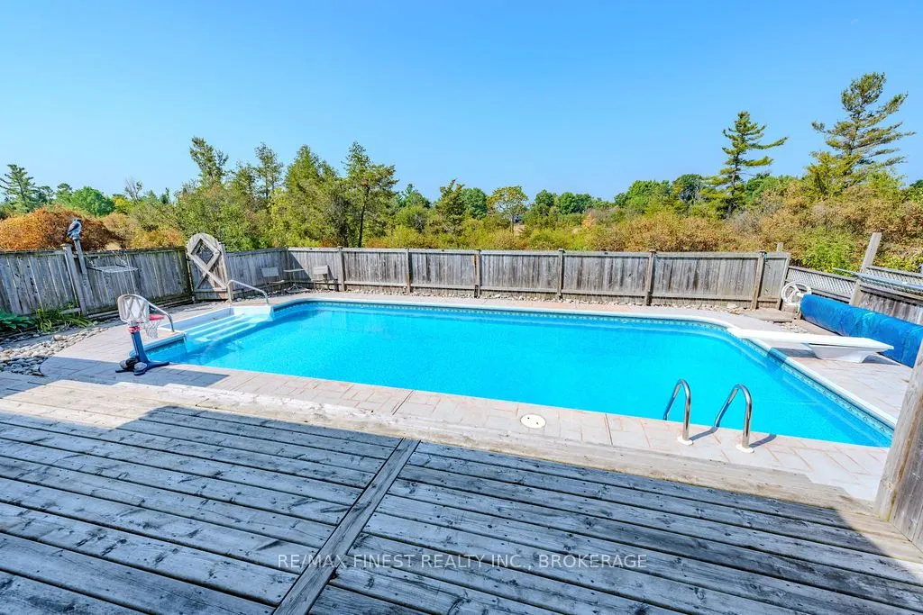 1106 Wintergreen Crescent
