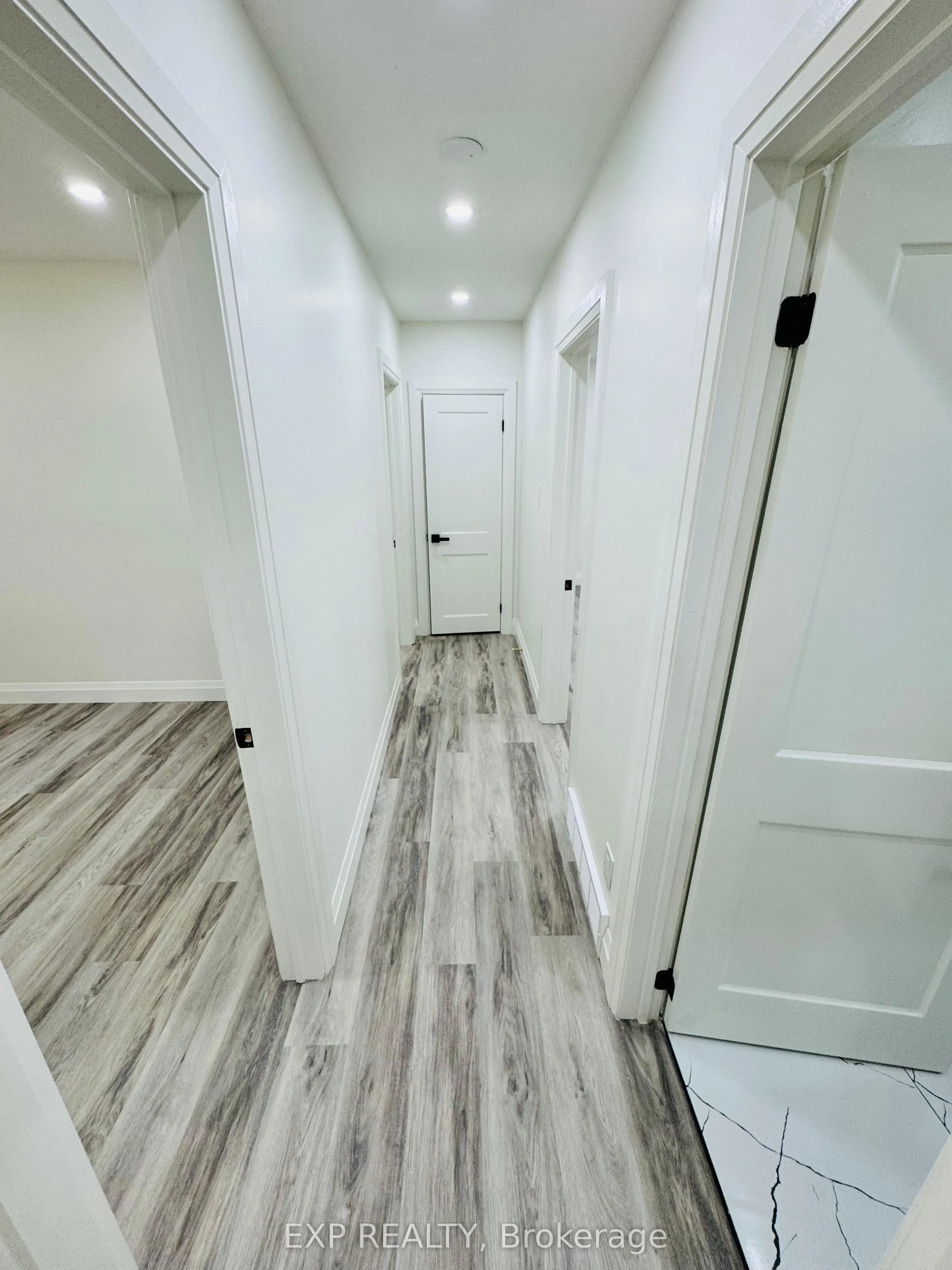 6 CRAIG Drive N, #1