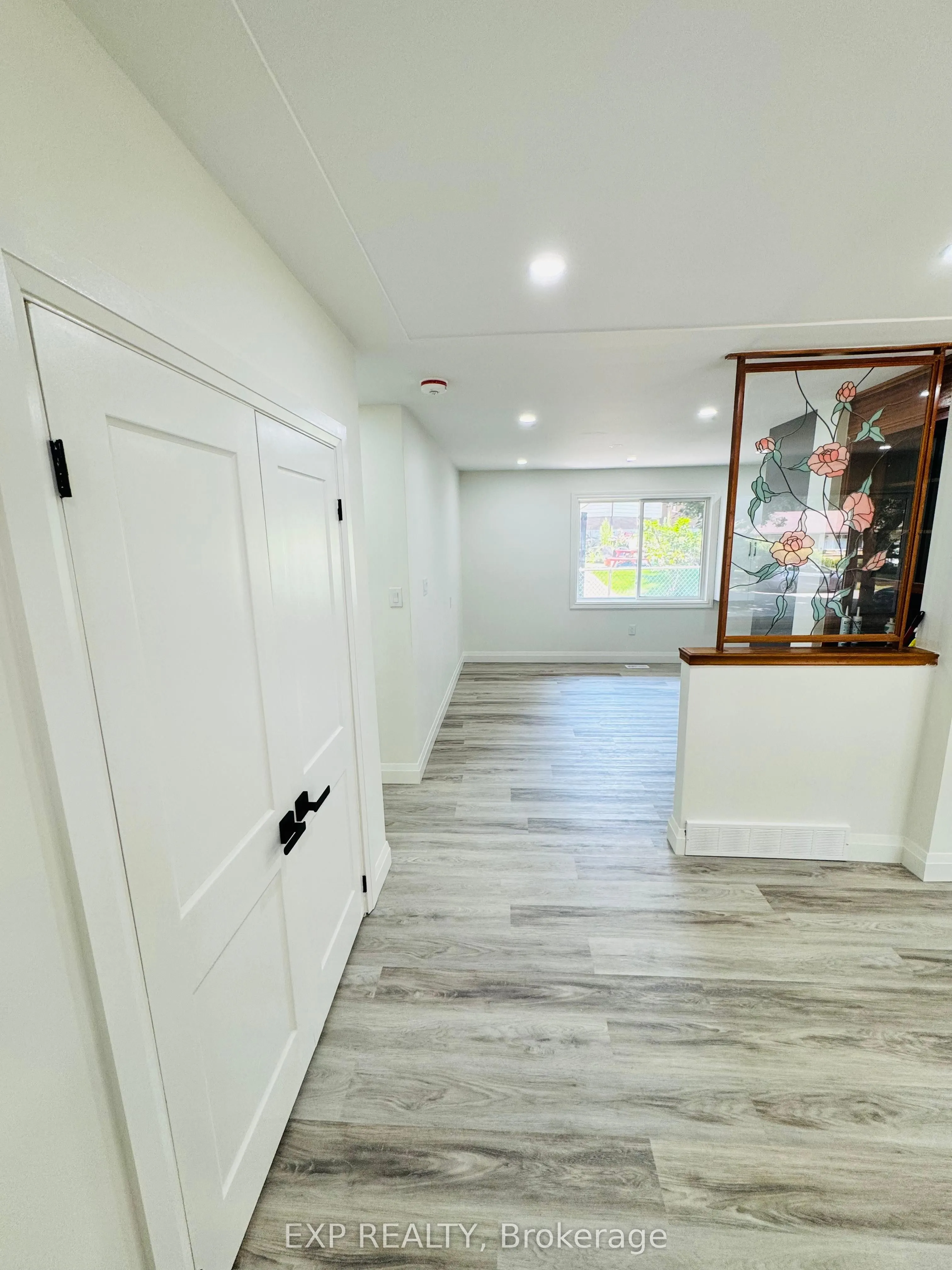 6 CRAIG Drive N, #1